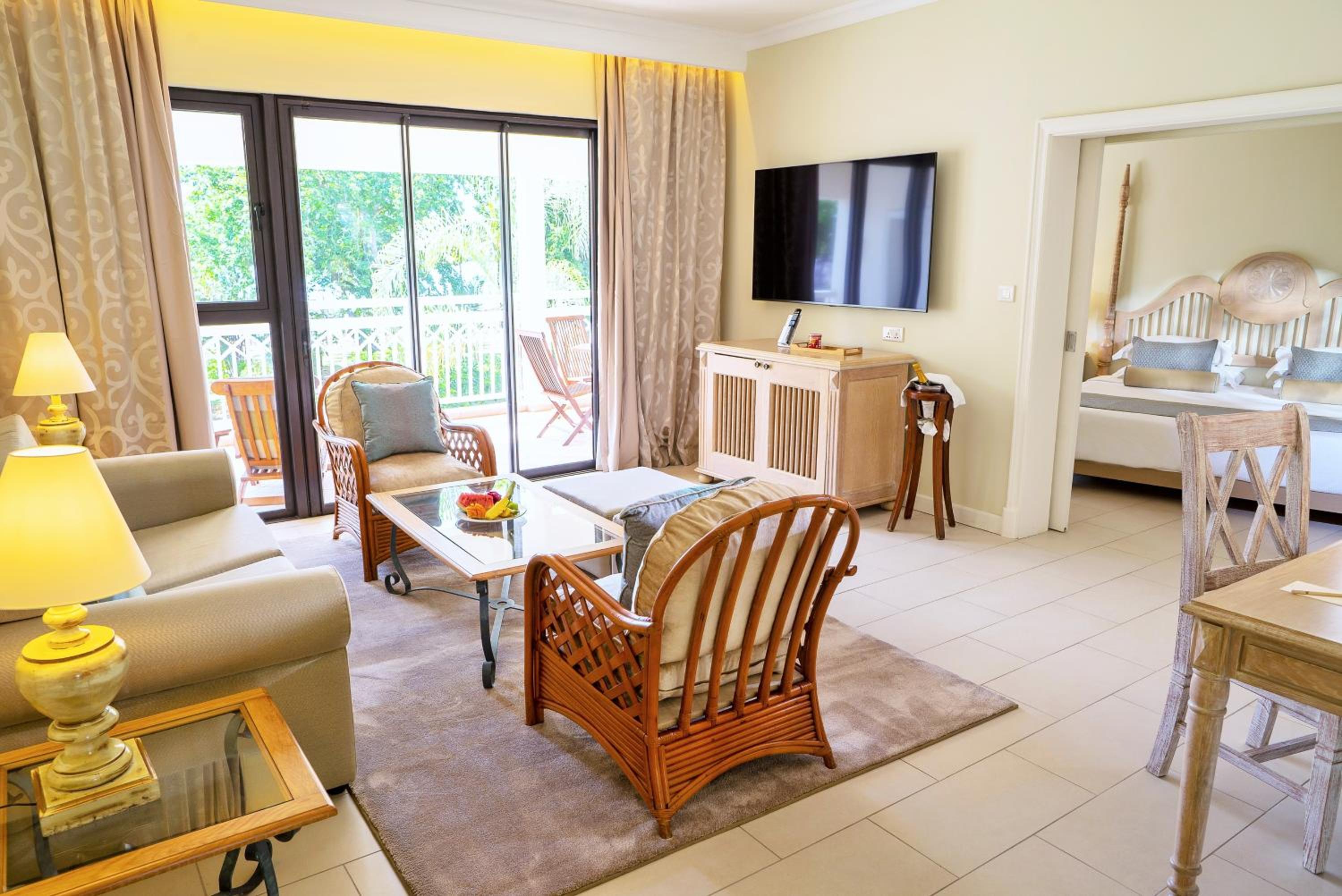 Suite - Photo 3