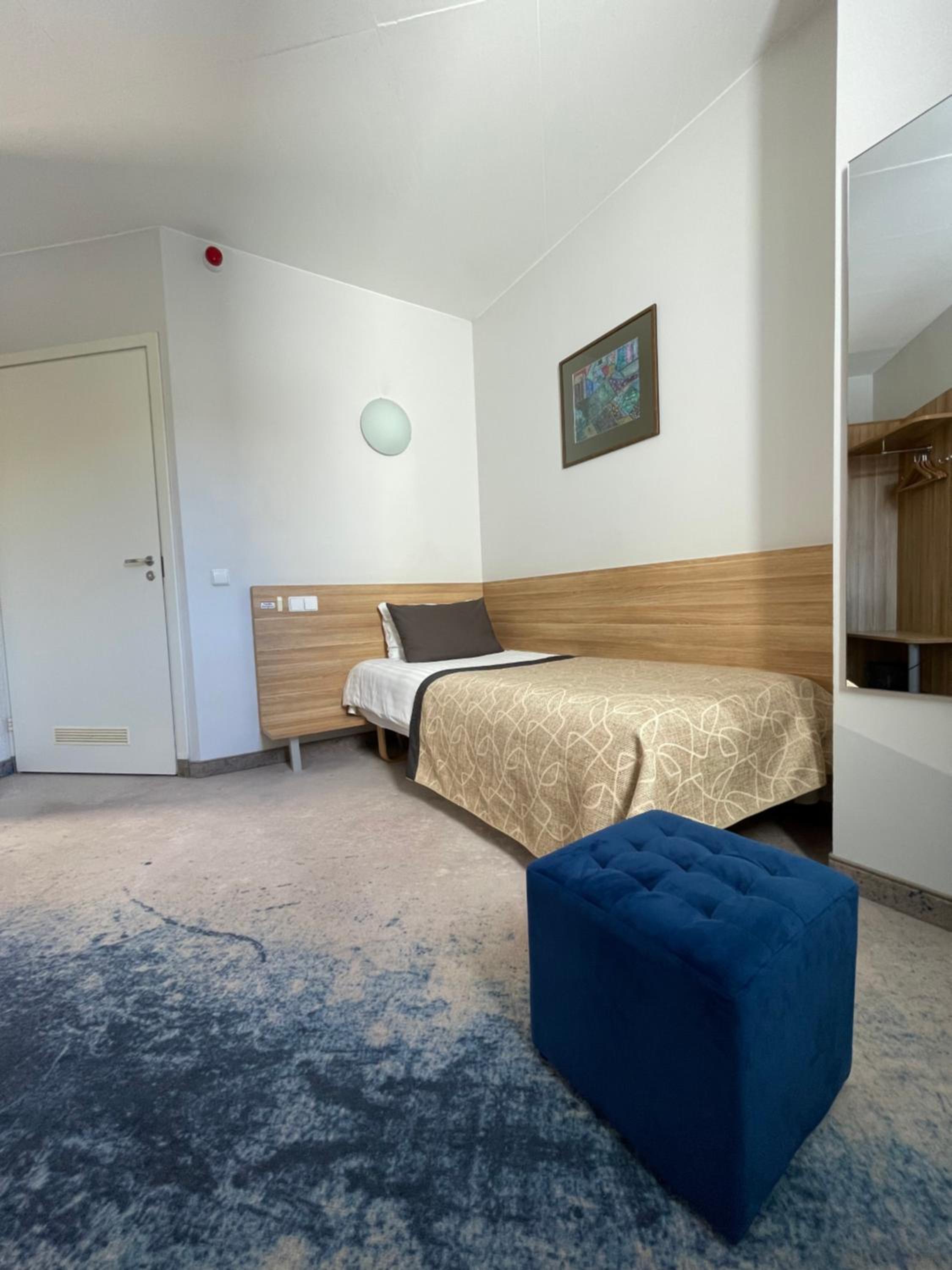 Single Room photo 3