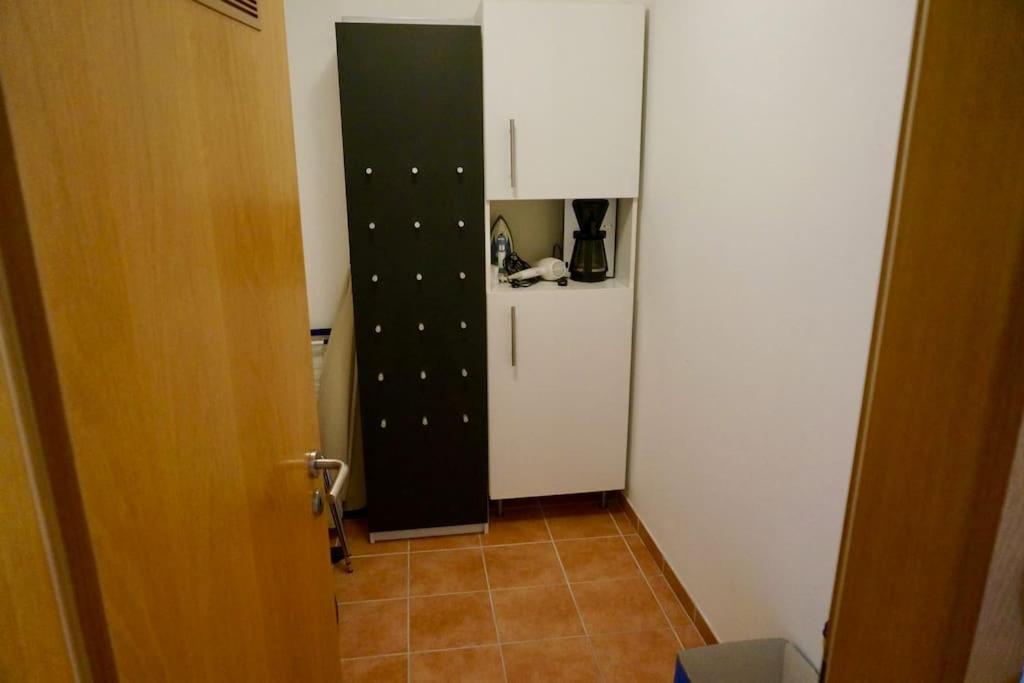 One-Bedroom Apartment photo 3