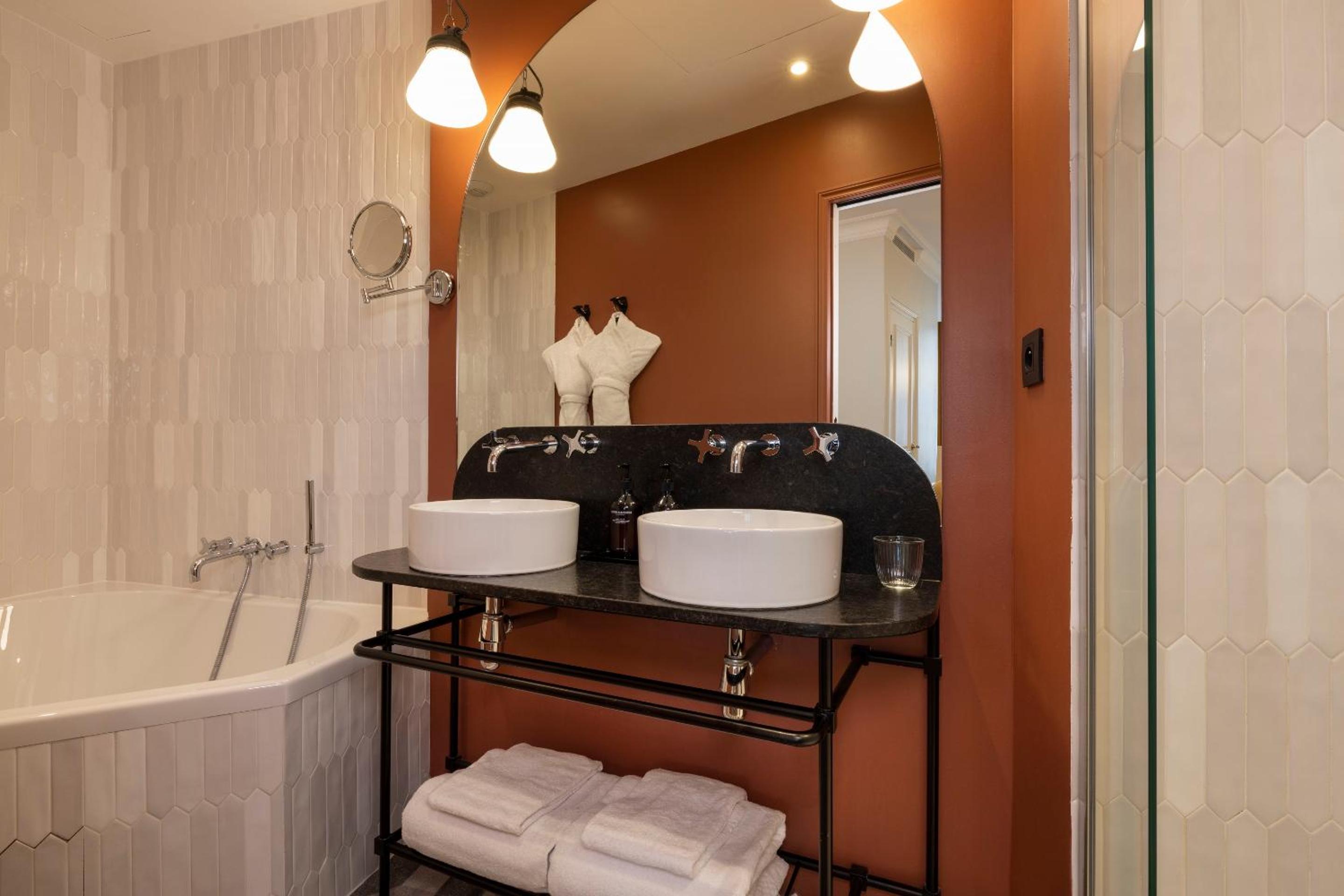 Executive Suite photo 2