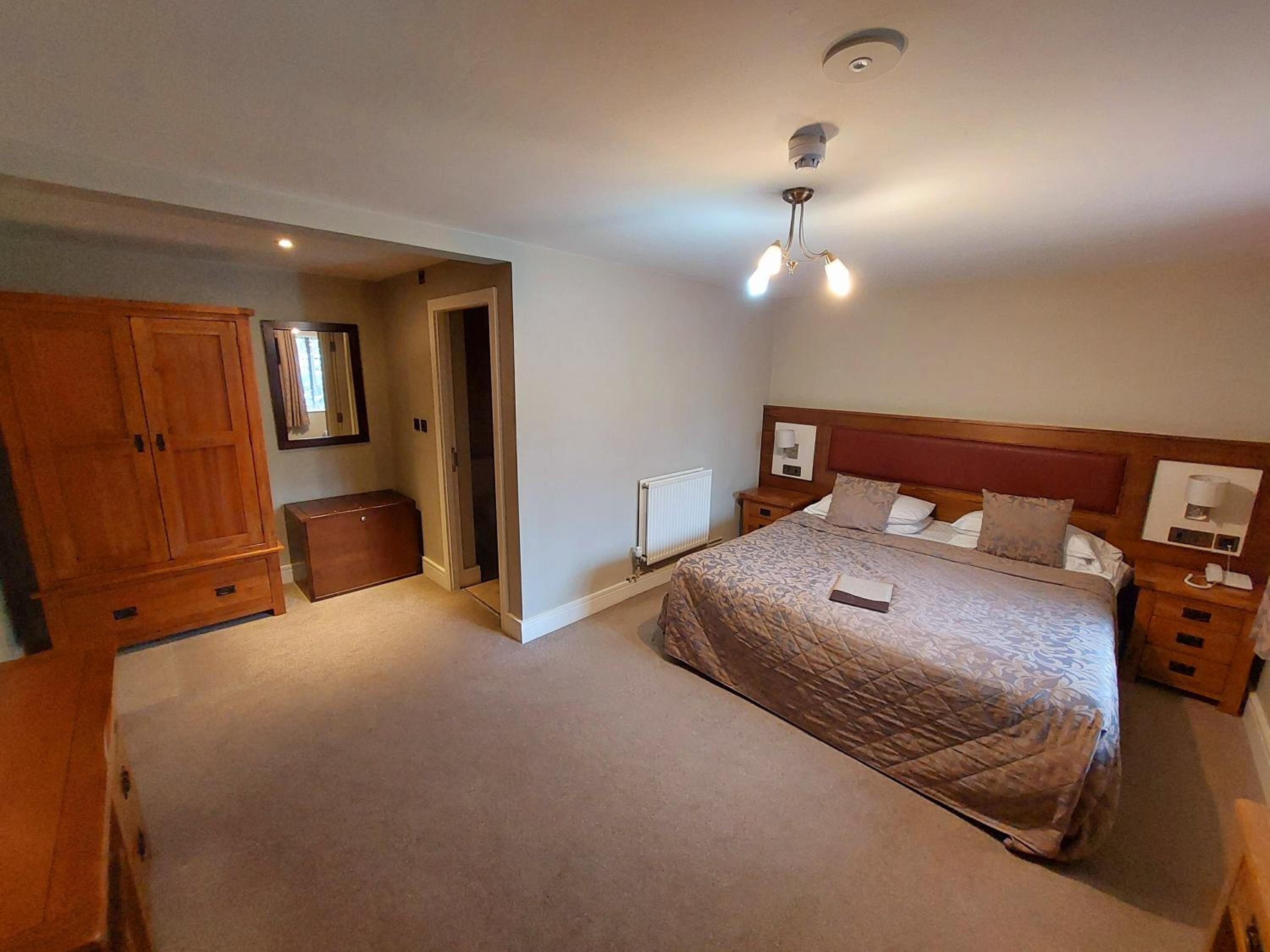 Double Room - Photo 10