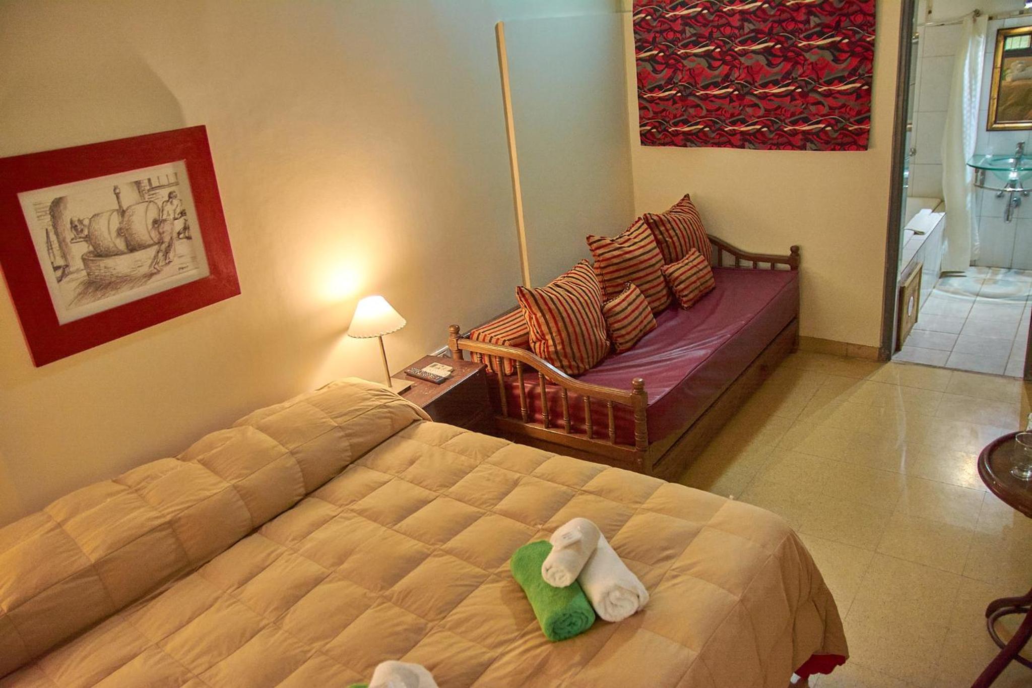 Deluxe Room (2 Adults + 1 Child) photo 1