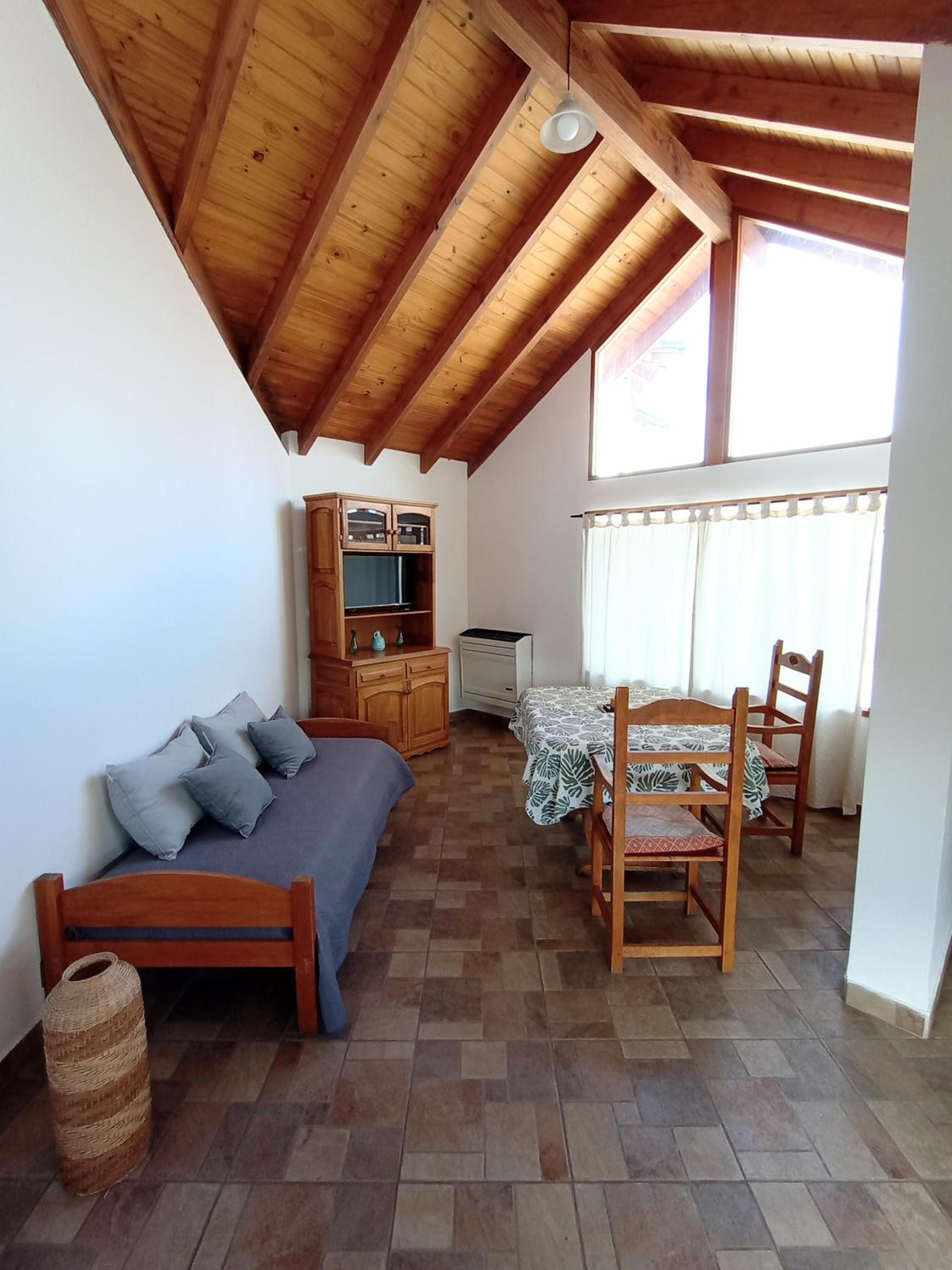 One-Bedroom House photo 1