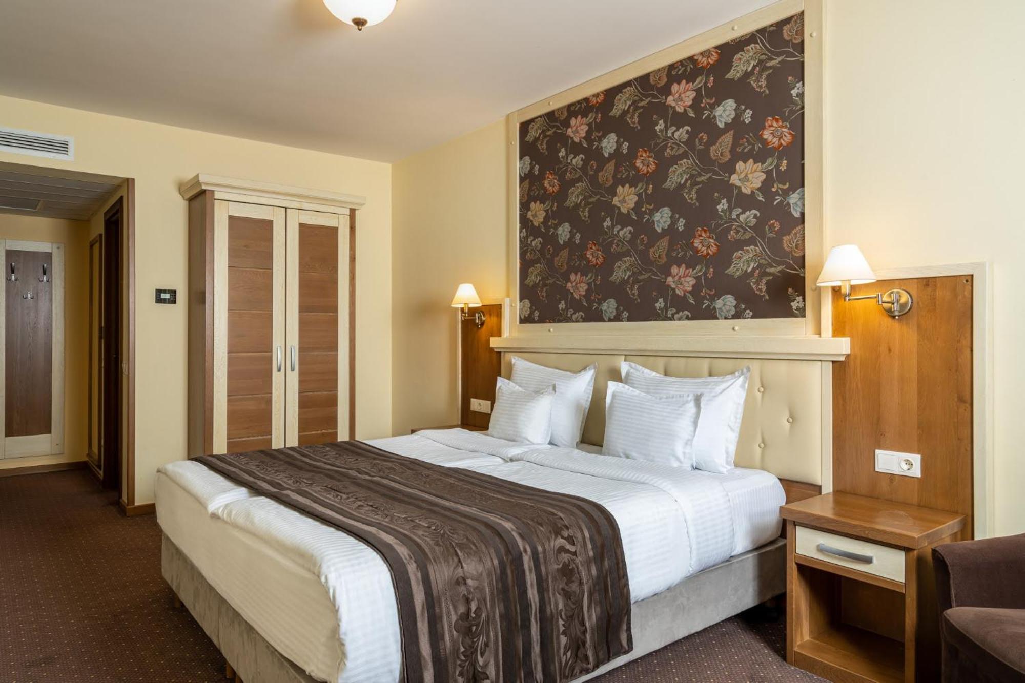 Double Room 4*