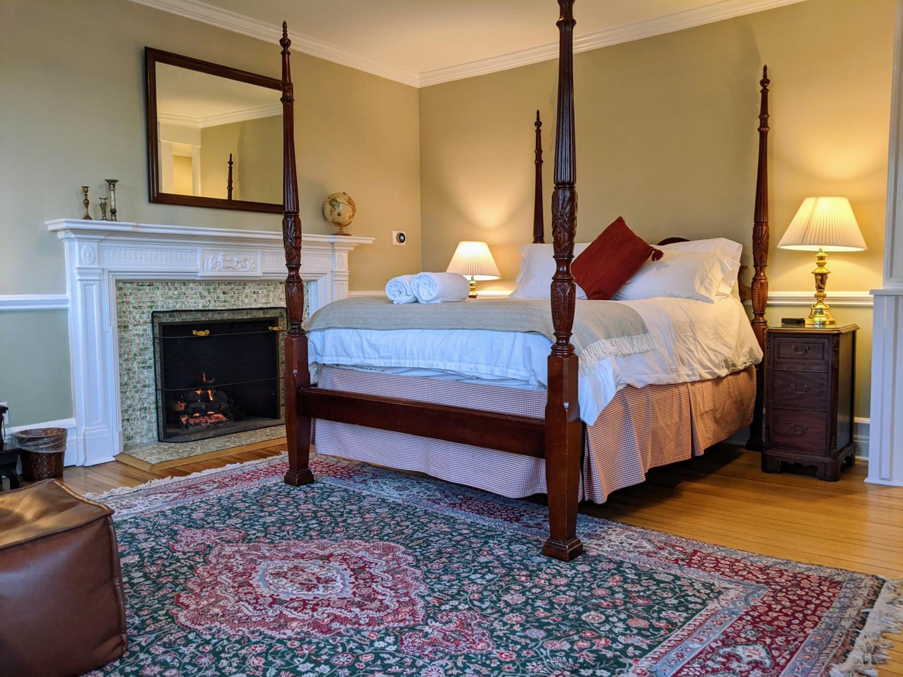 Superior Queen Room - Top Floor