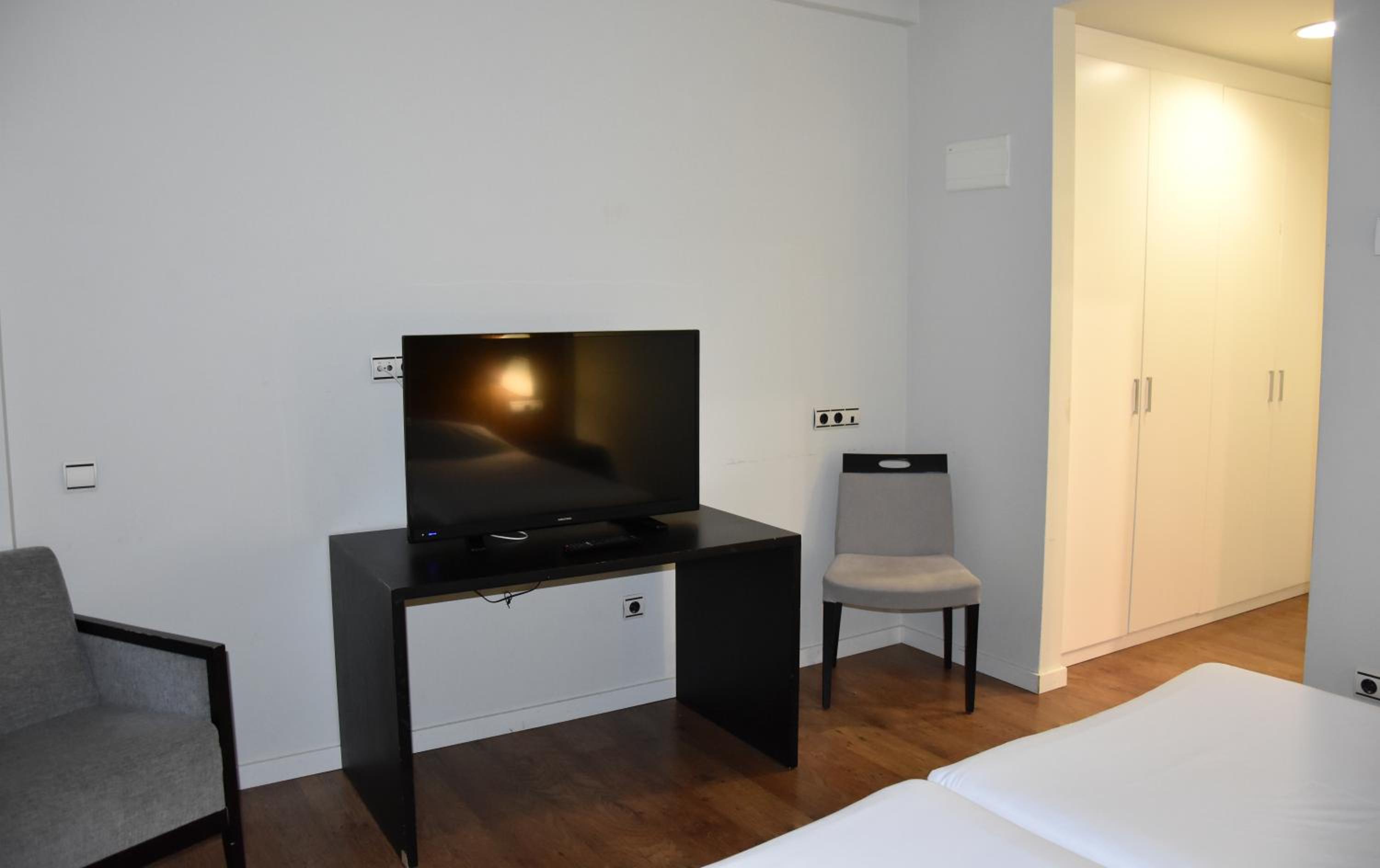 Habitación Triple Económica (2 Adultos + 1 Niño)