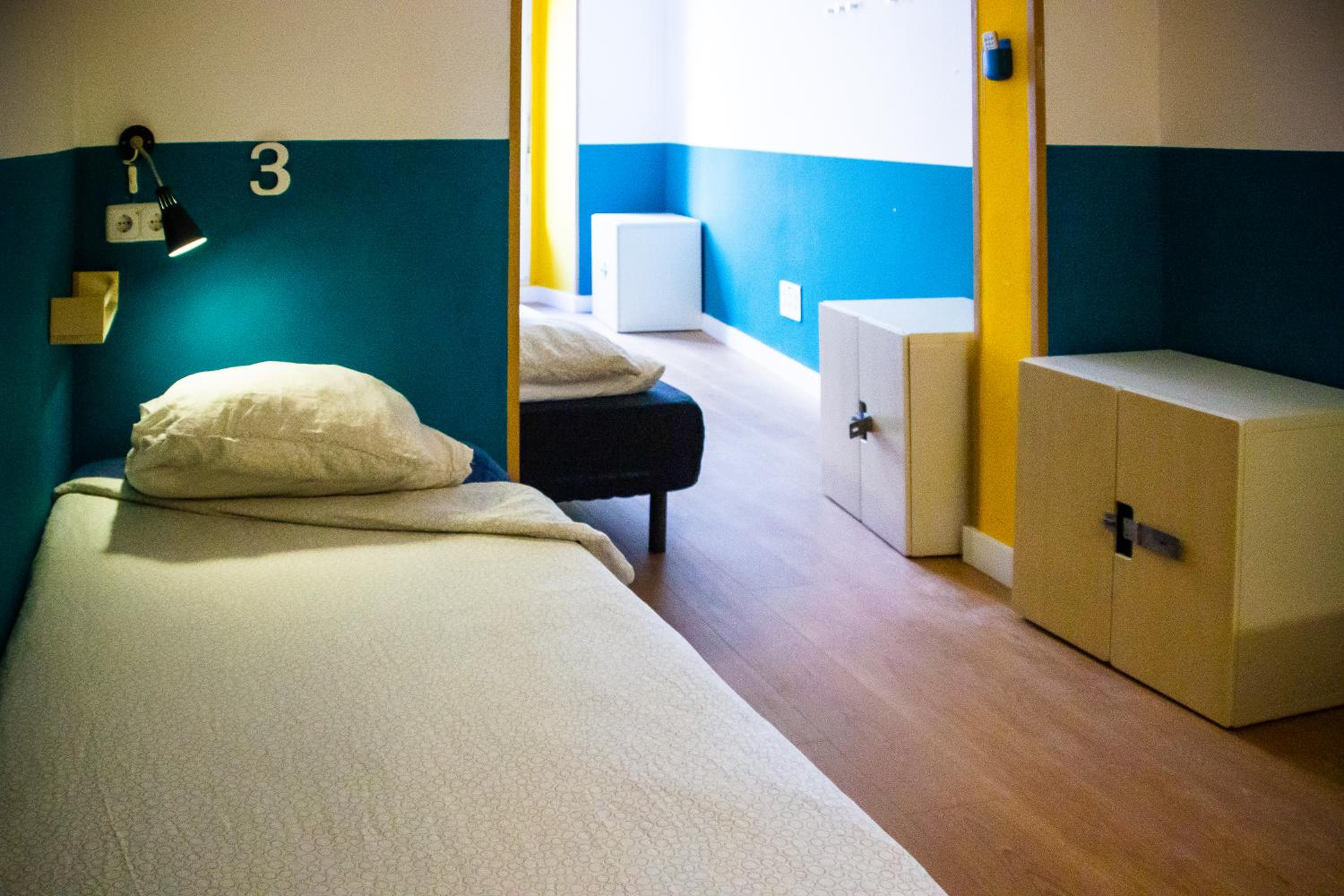4-bed dormitory room photo 2