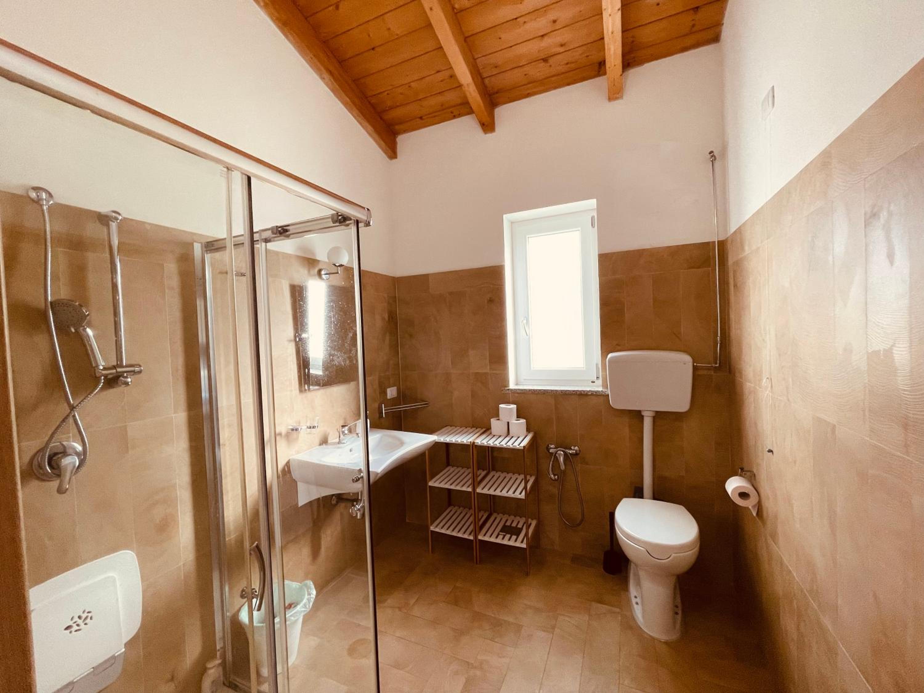 Two-Bedroom Bungalow - Photo 8