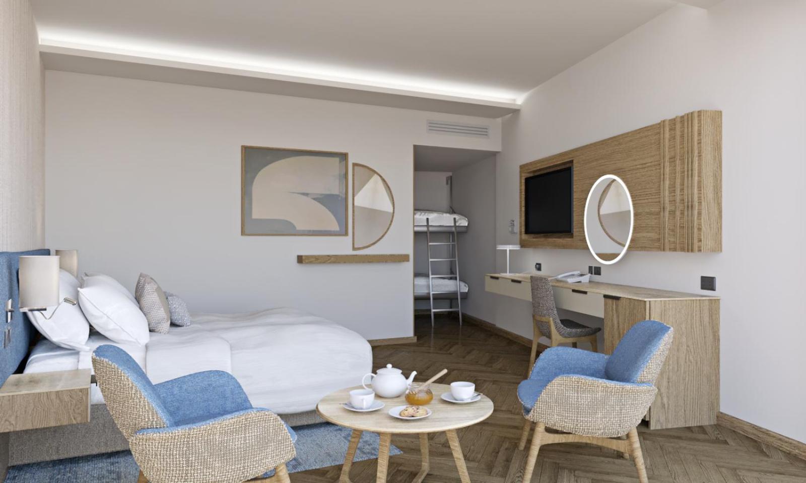 Deluxe Family Sea View Room