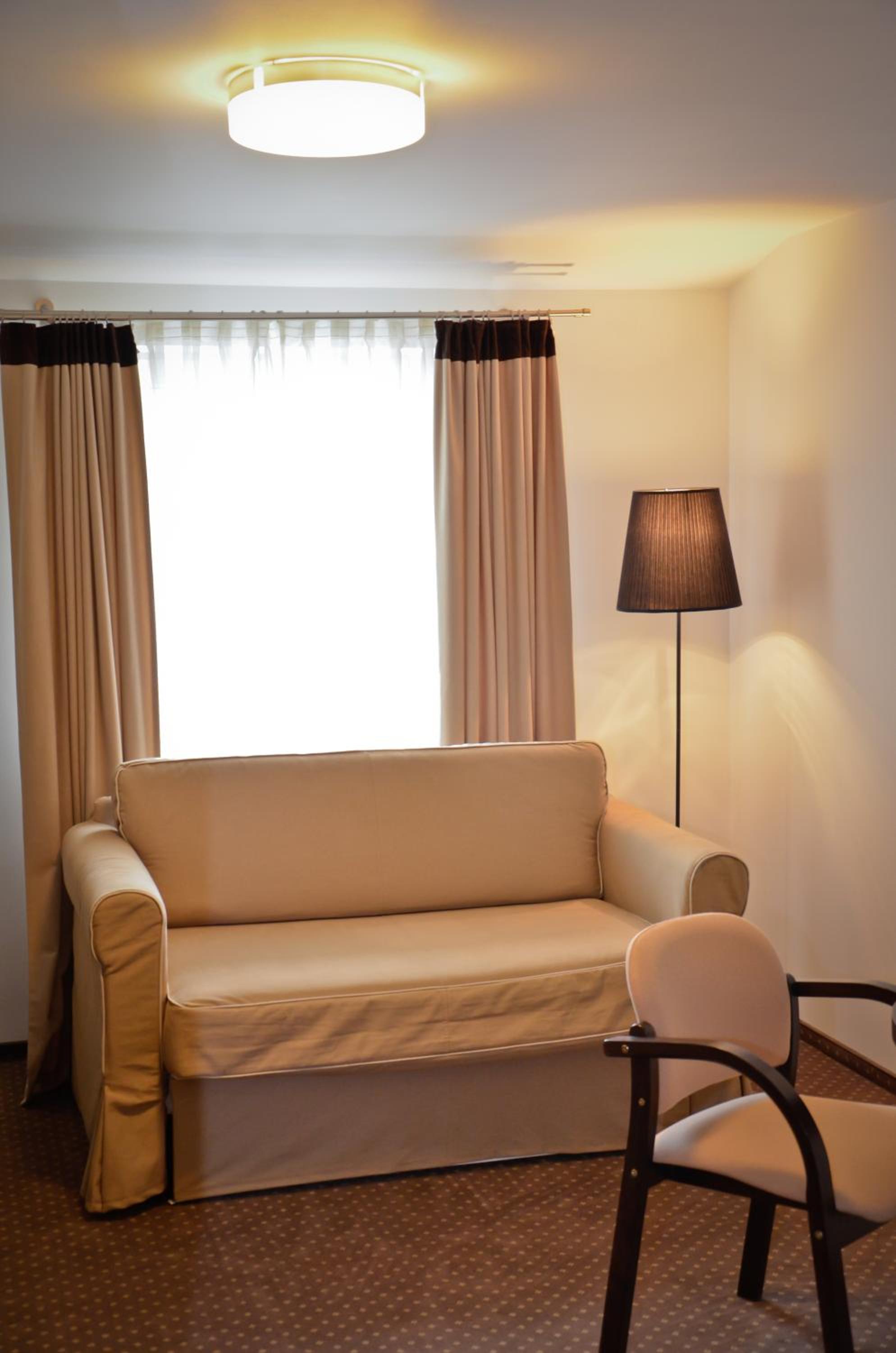 Large Double Room photo 2