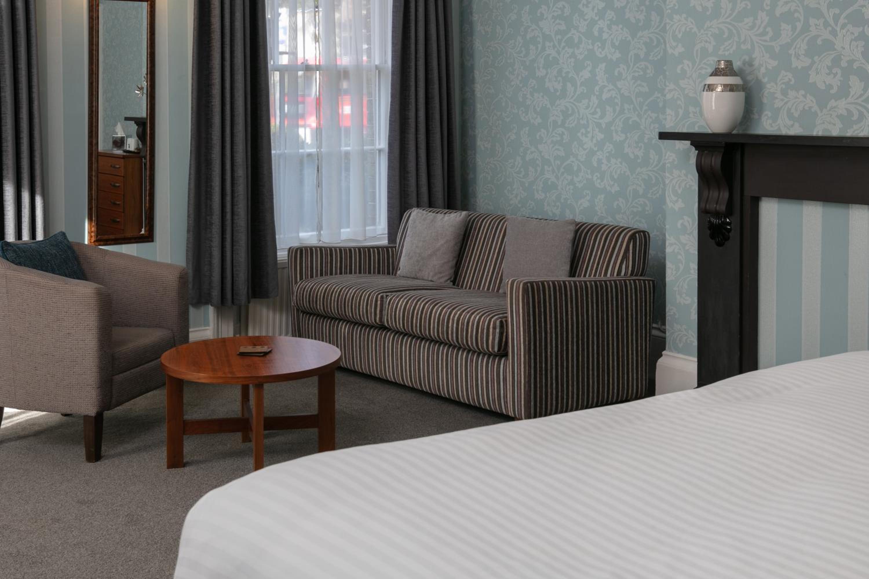Standard Double Room - Non-Smoking - Photo 5