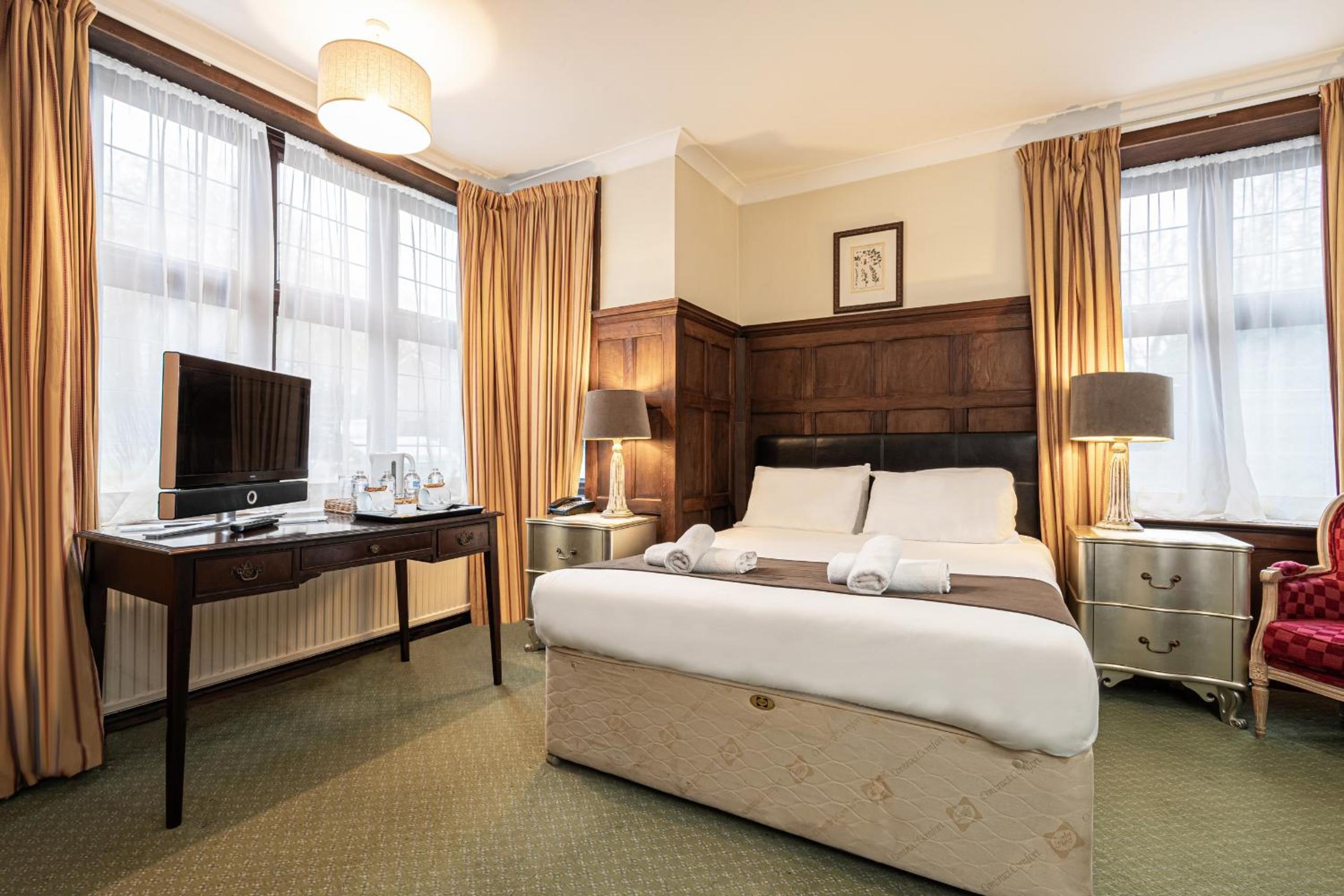 Quadruple Room - Photo 1