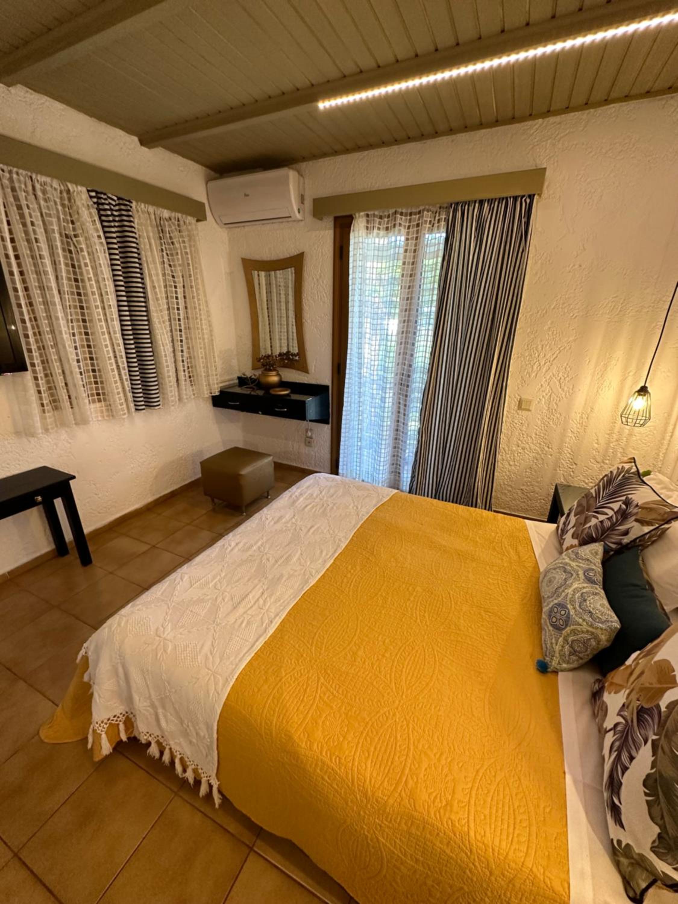 Three-Bedroom Villa photo 2