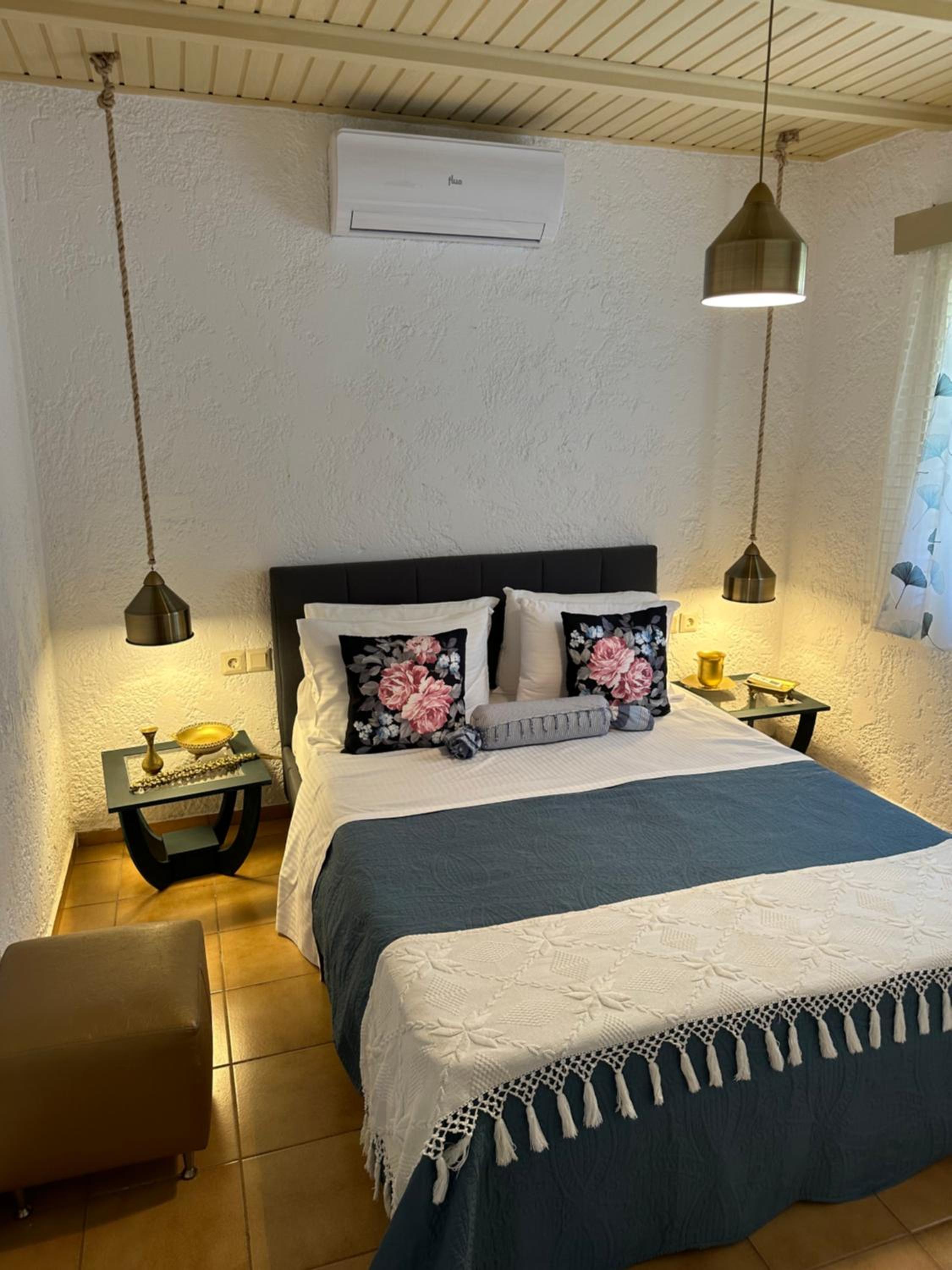 Three-Bedroom Villa photo 3