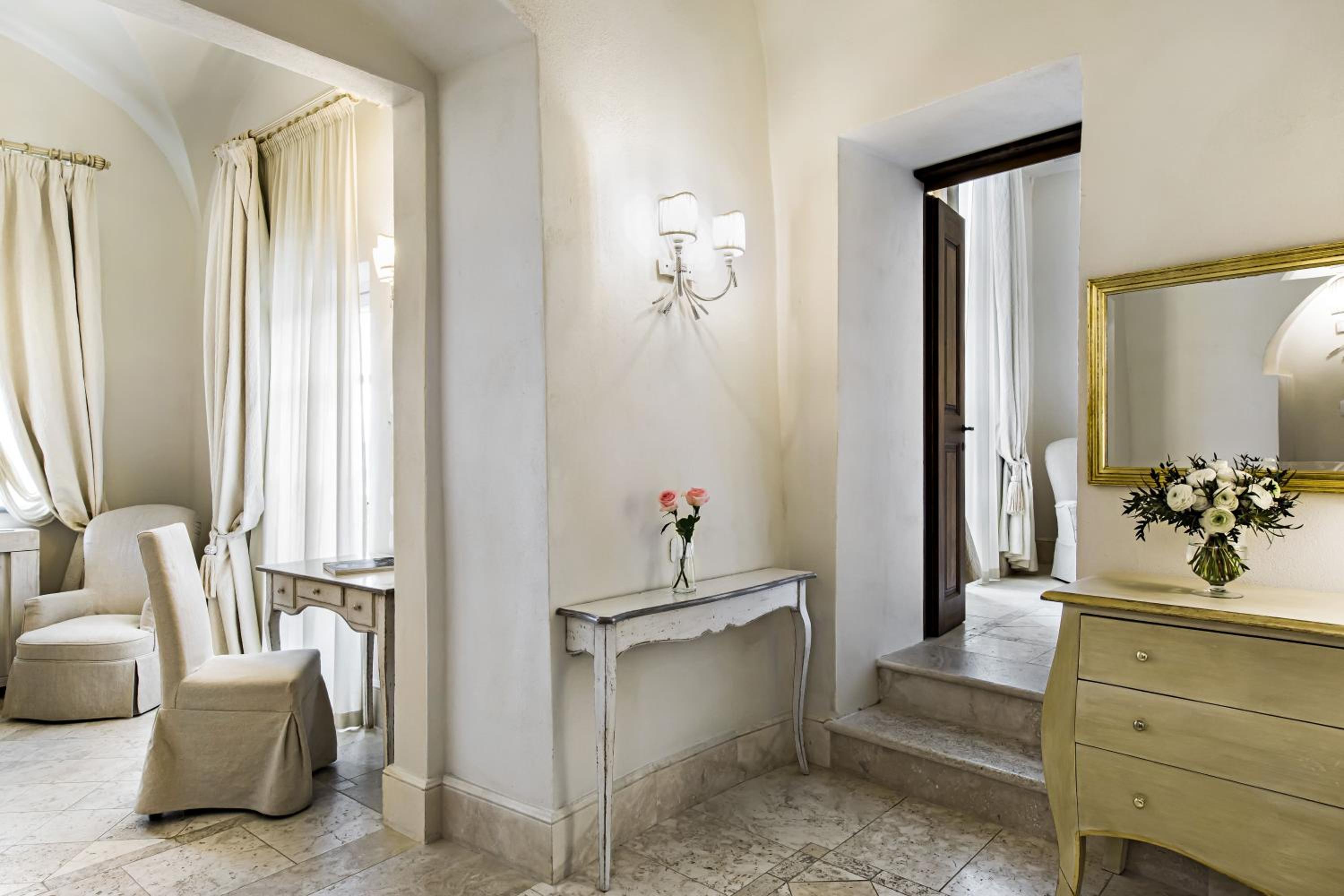 Suite with Terrace photo 3