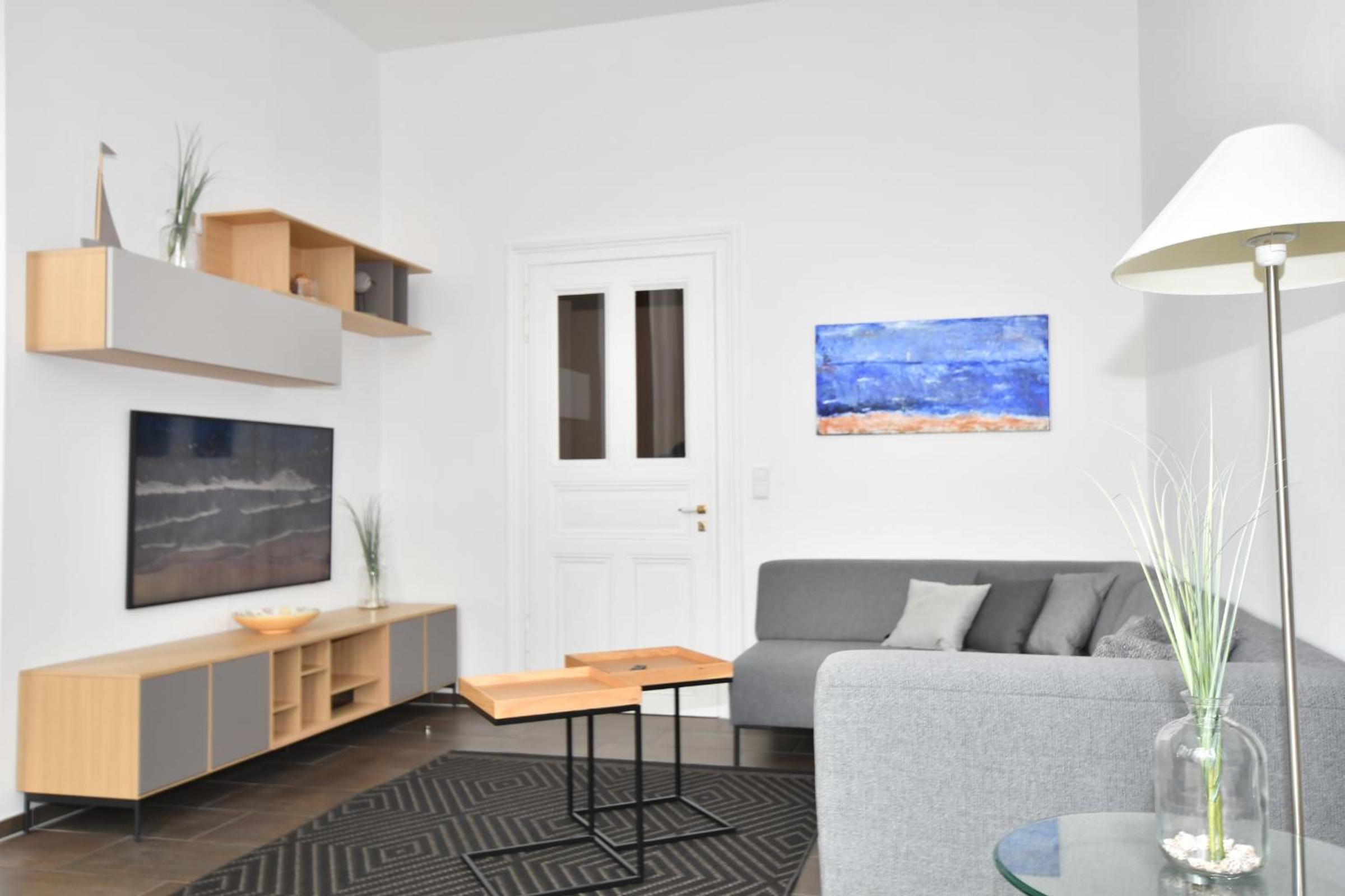 Apartment with Balcony photo 1