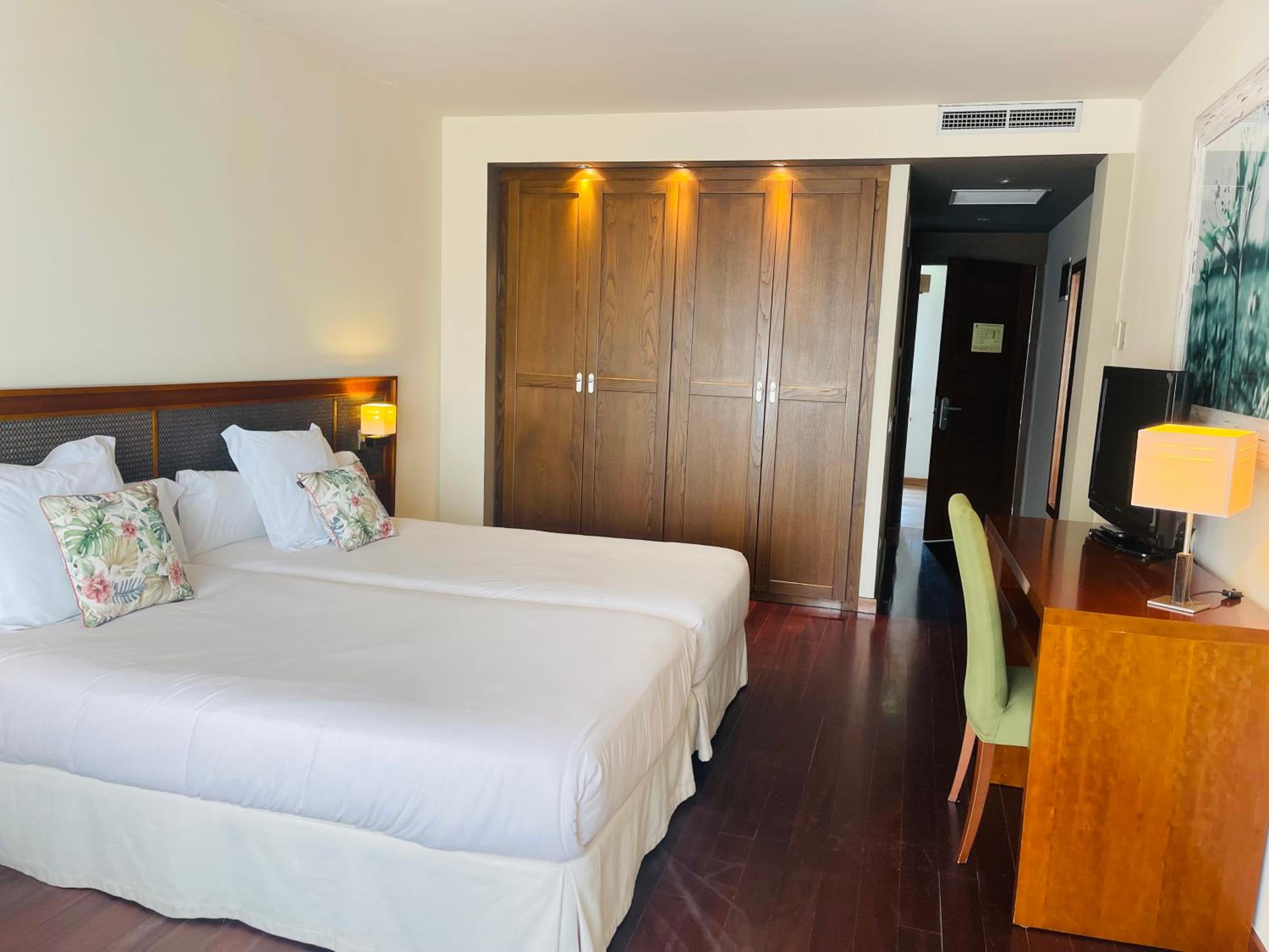  Superior Room with Mountain View photo 2
