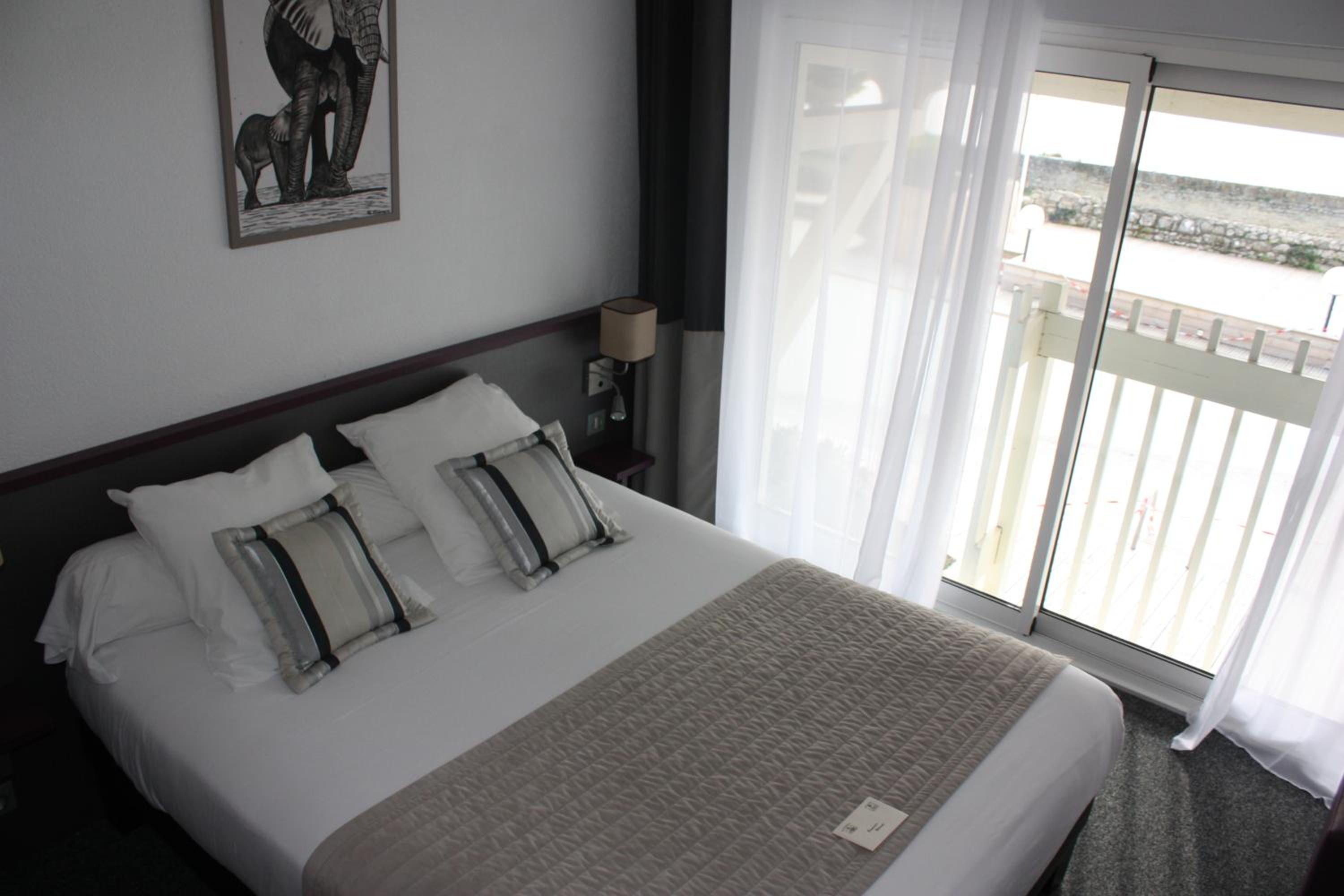 Double Room with Estuary View photo 2