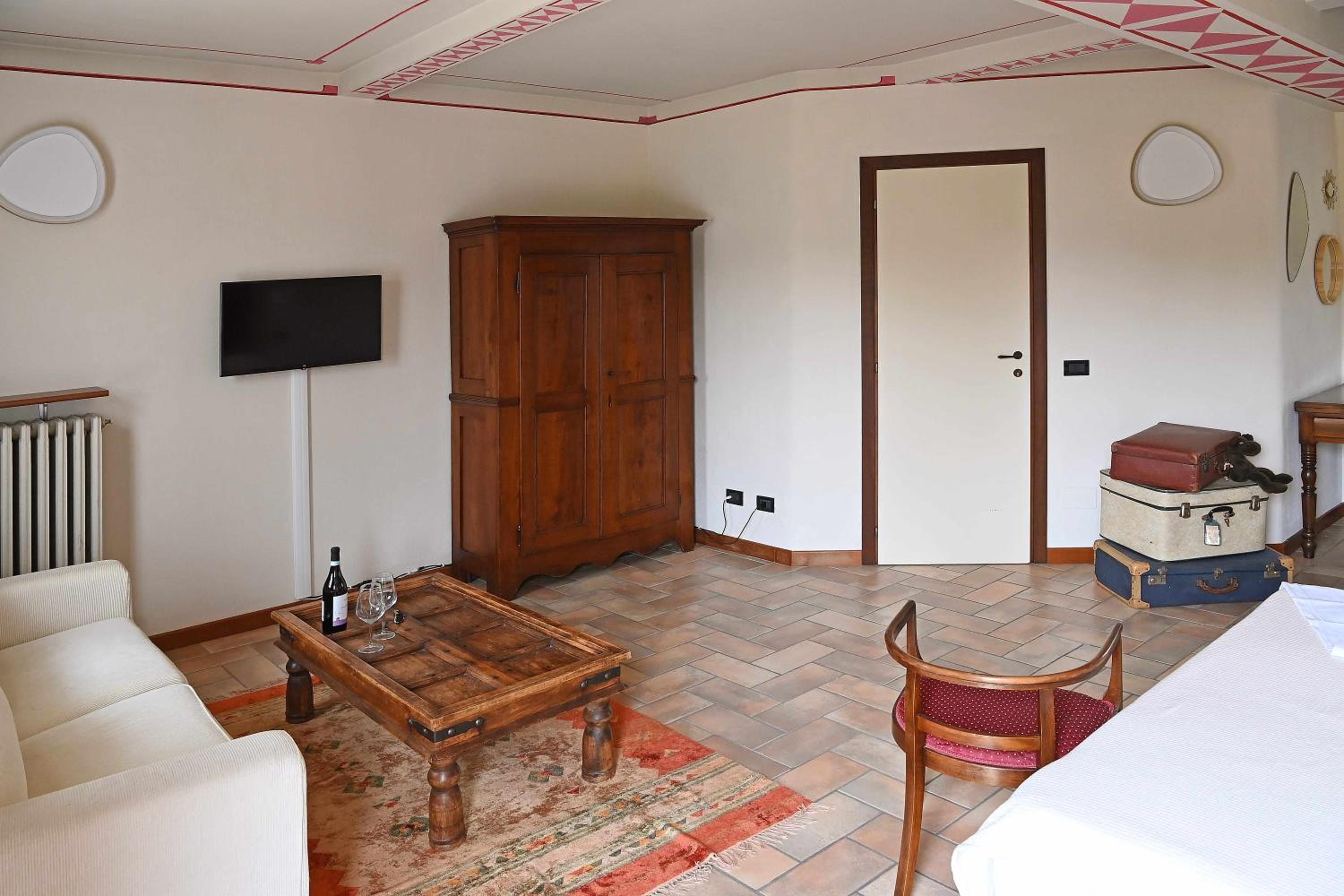 Junior Suite with Garden View - Photo 4