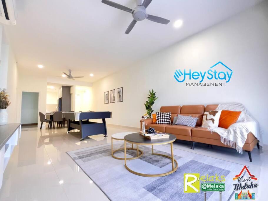Three-Bedroom Apartment - Photo 19