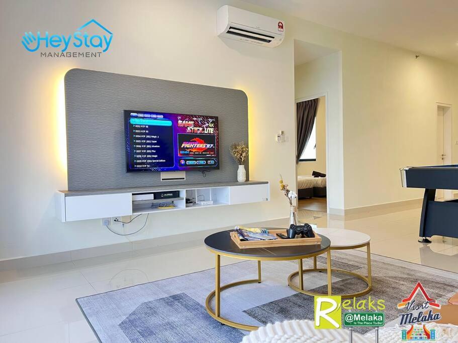 Three-Bedroom Apartment - Photo 25