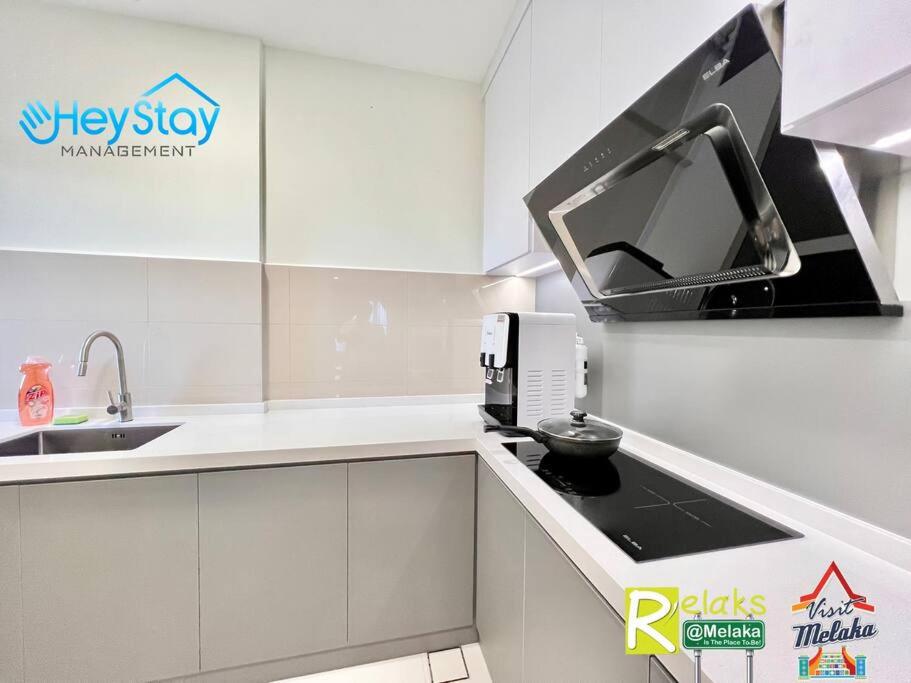 Three-Bedroom Apartment - Photo 41