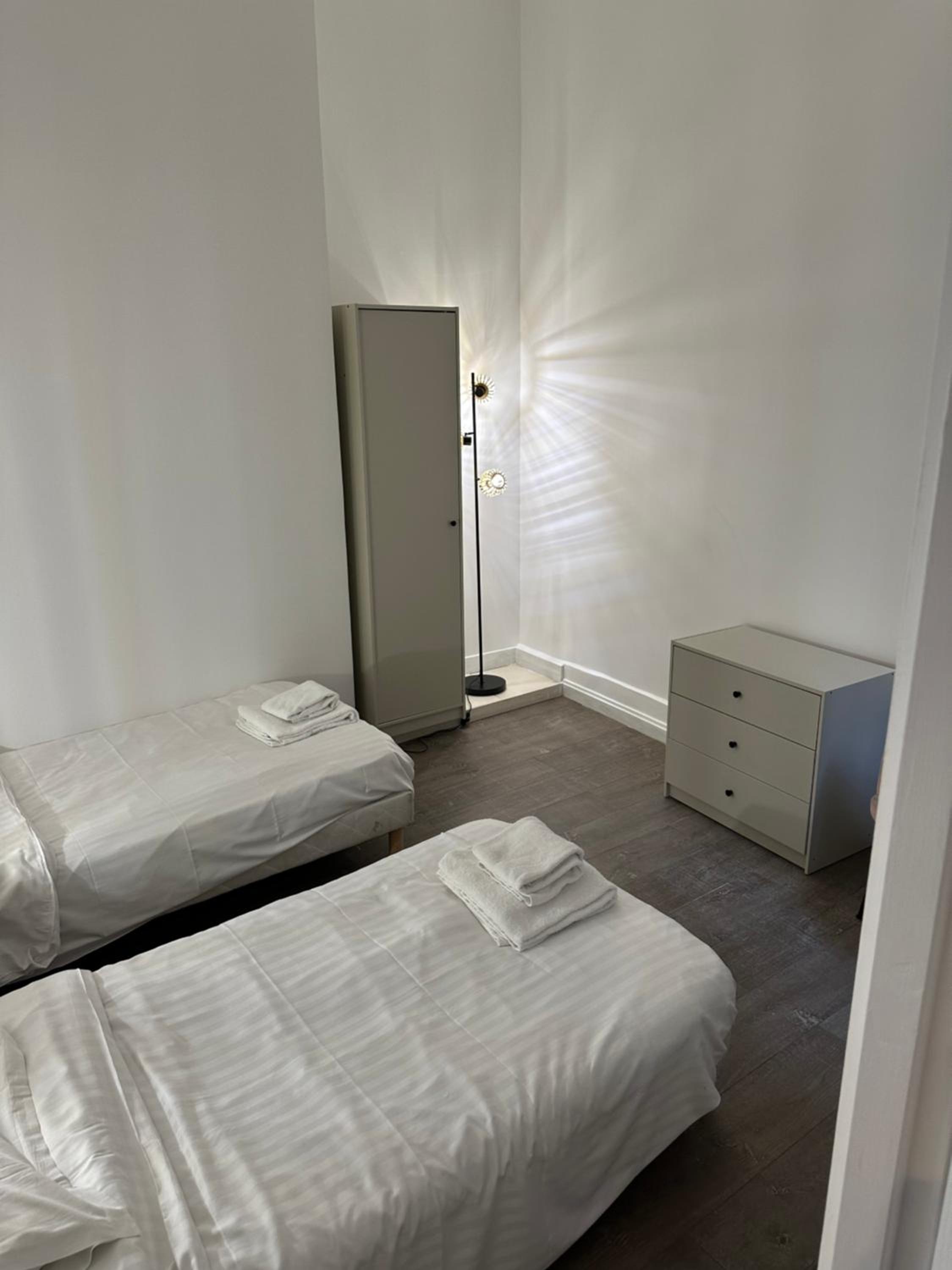 One-Bedroom Apartment photo 3