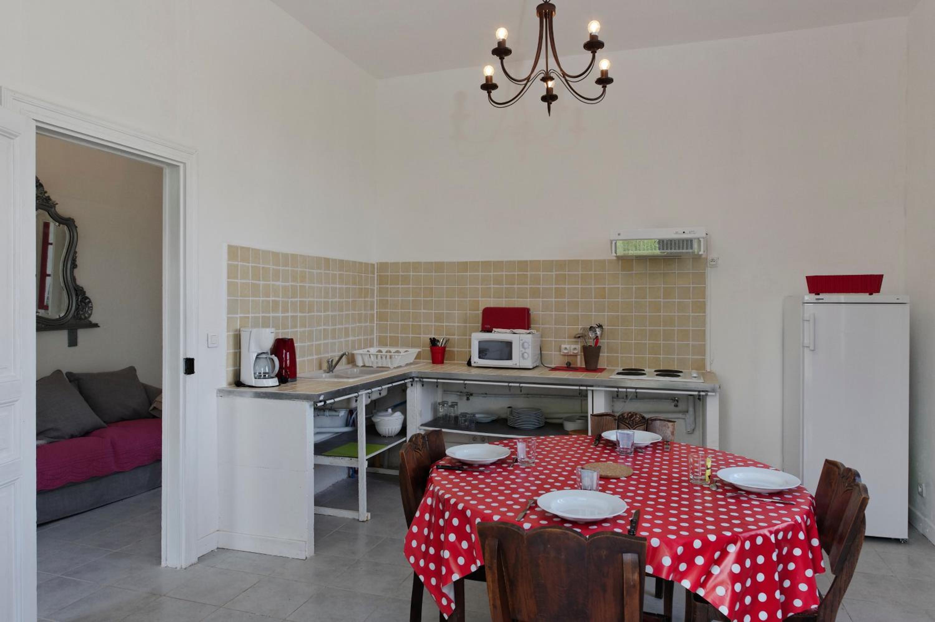 One-Bedroom Apartment (3 Adults) photo 3