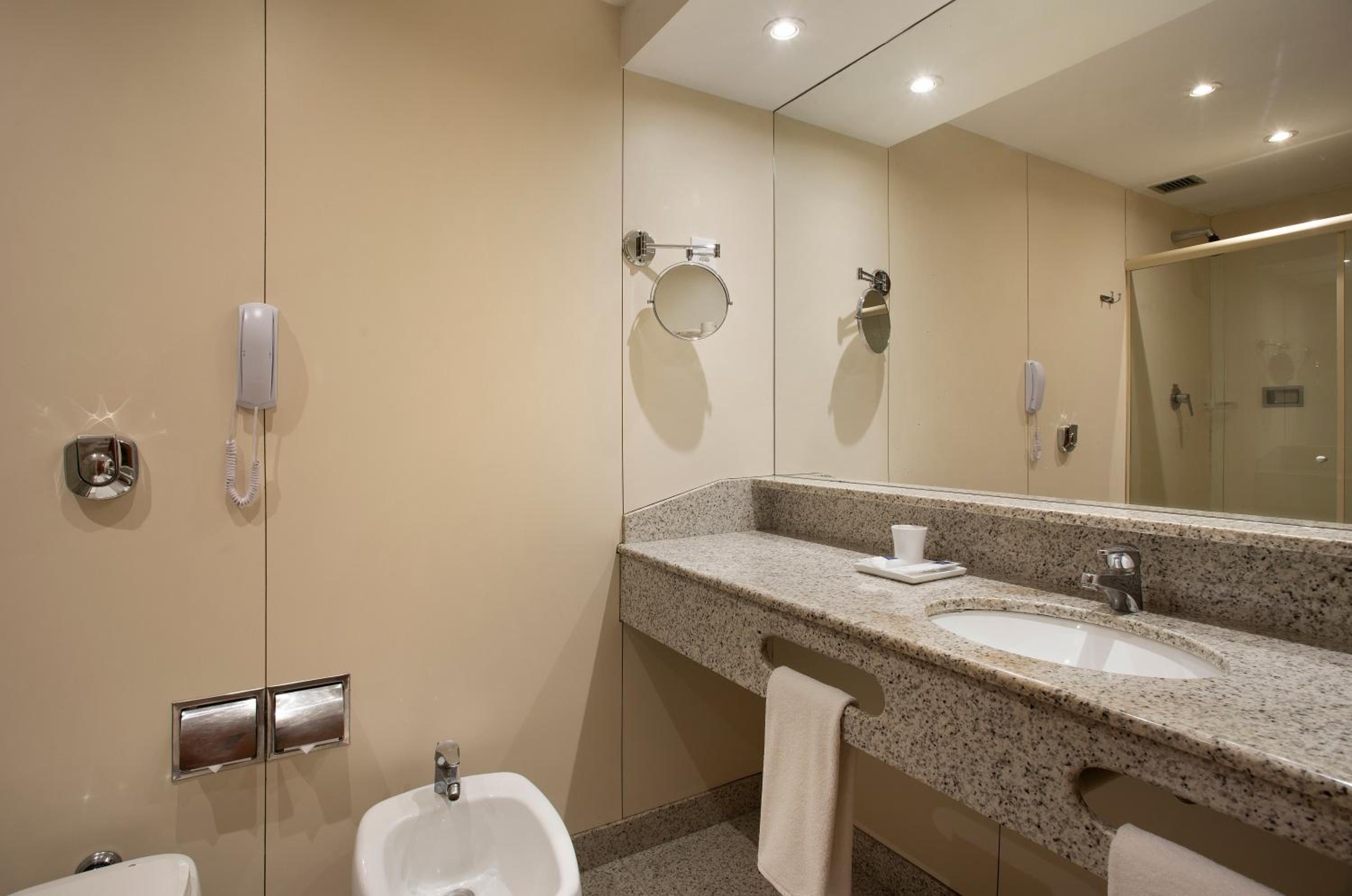 Superior Double Room with Double Bed - Photo 2