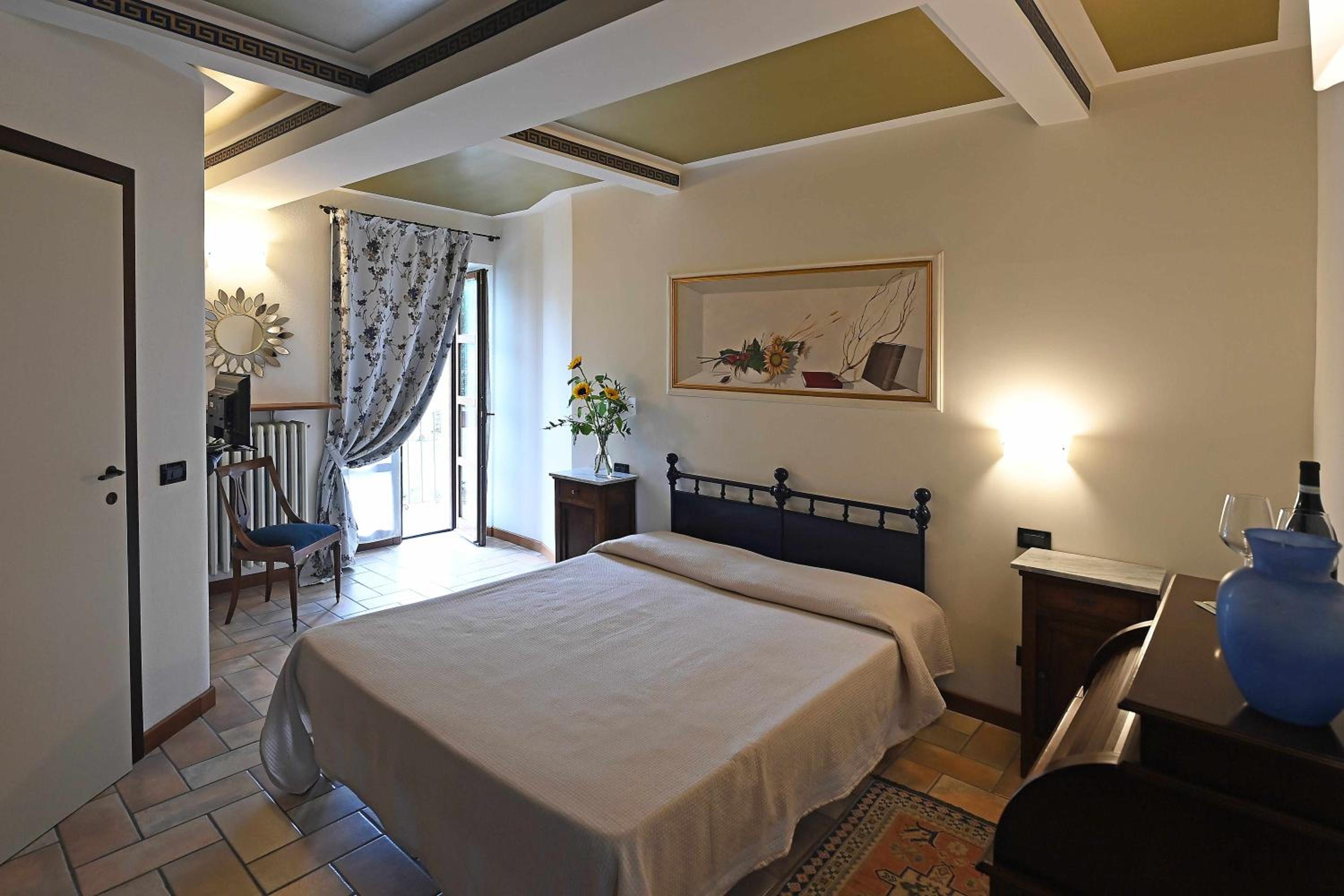 Double Room - Photo 2
