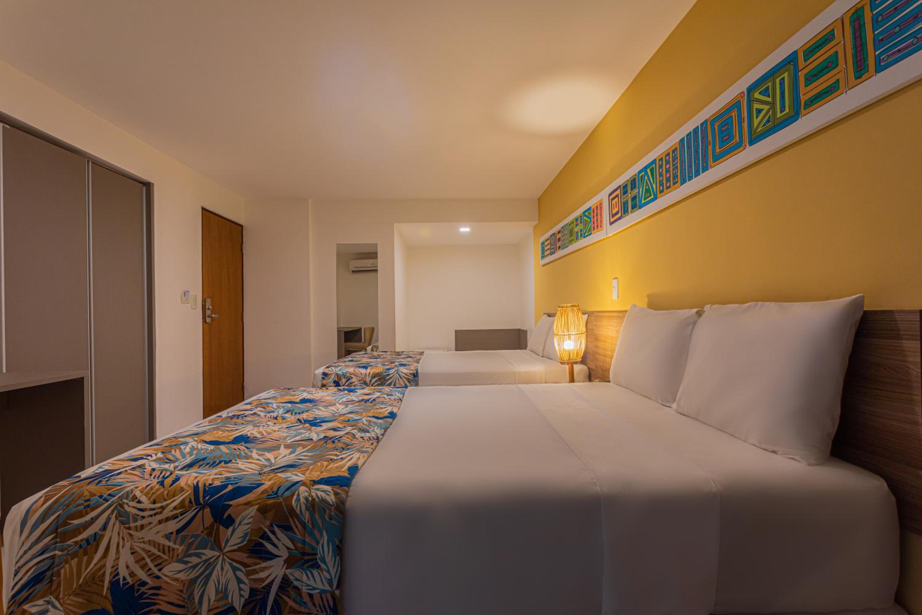 Standard Family Room (2 double beds)  photo 1
