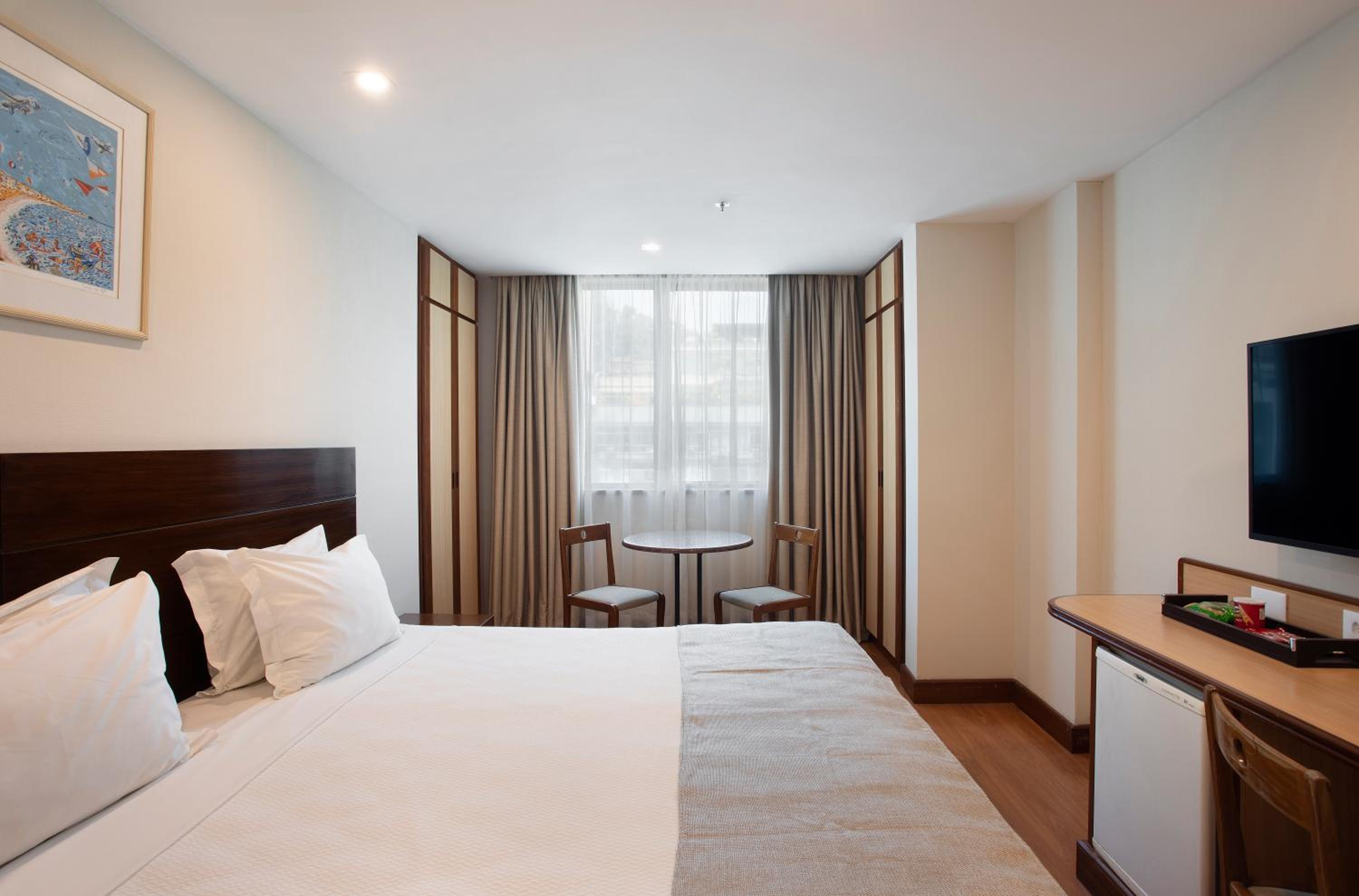 Deluxe Room with Double Bed - Photo 2