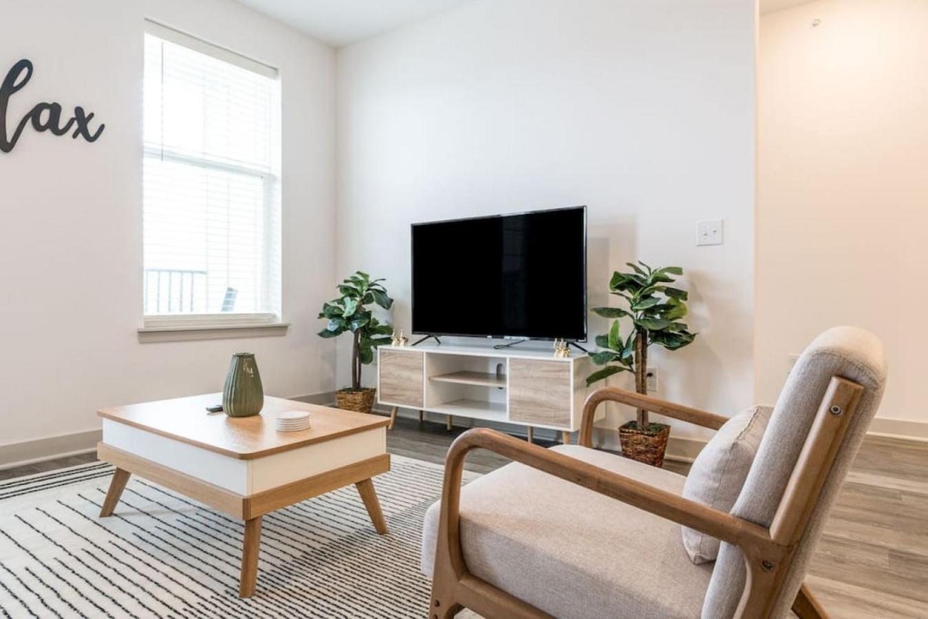 Apartment photo 1
