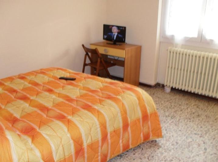 Double or Twin Room photo 3