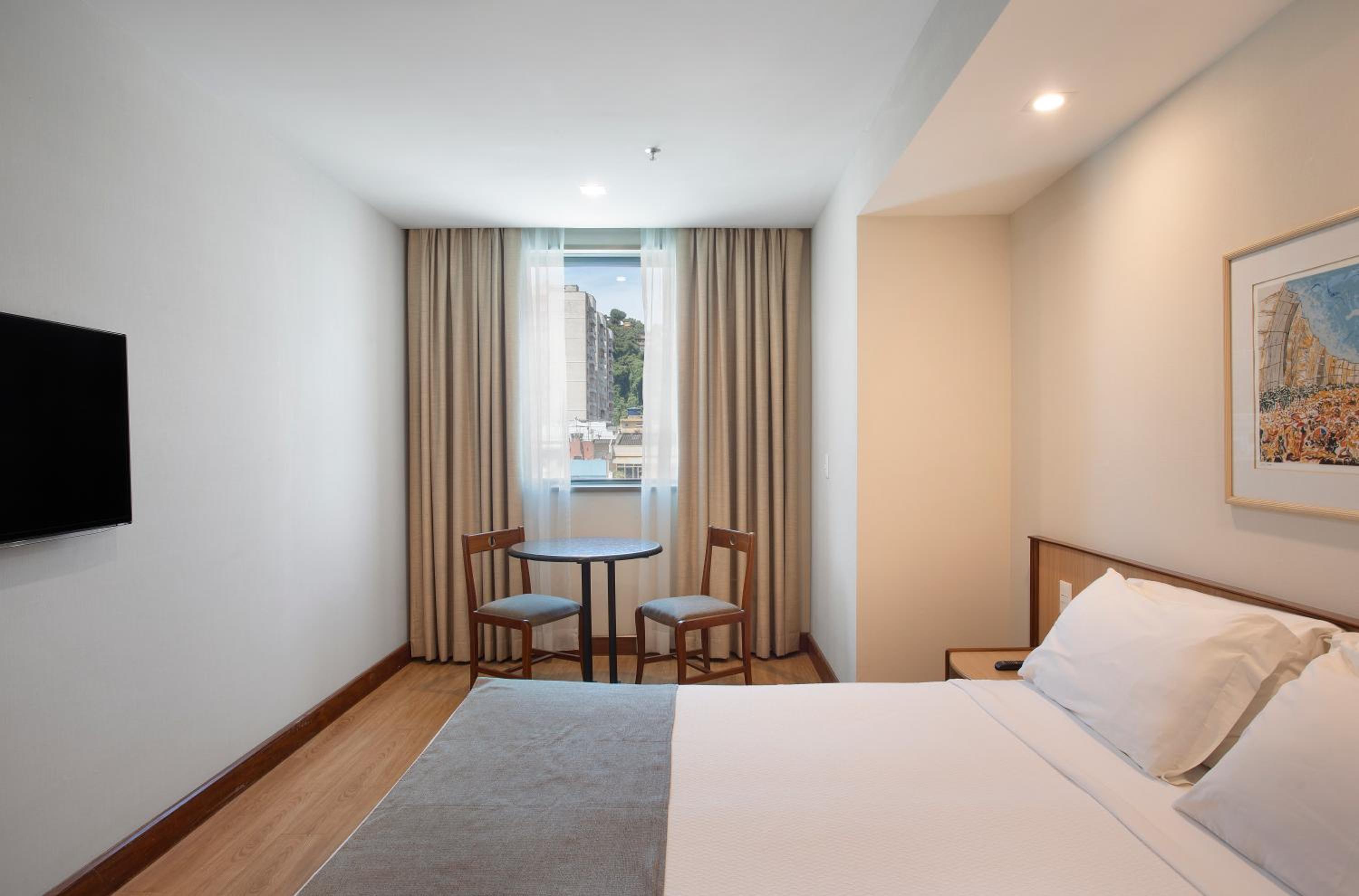 Executive Superior Room with Double Bed and City View - Photo 1