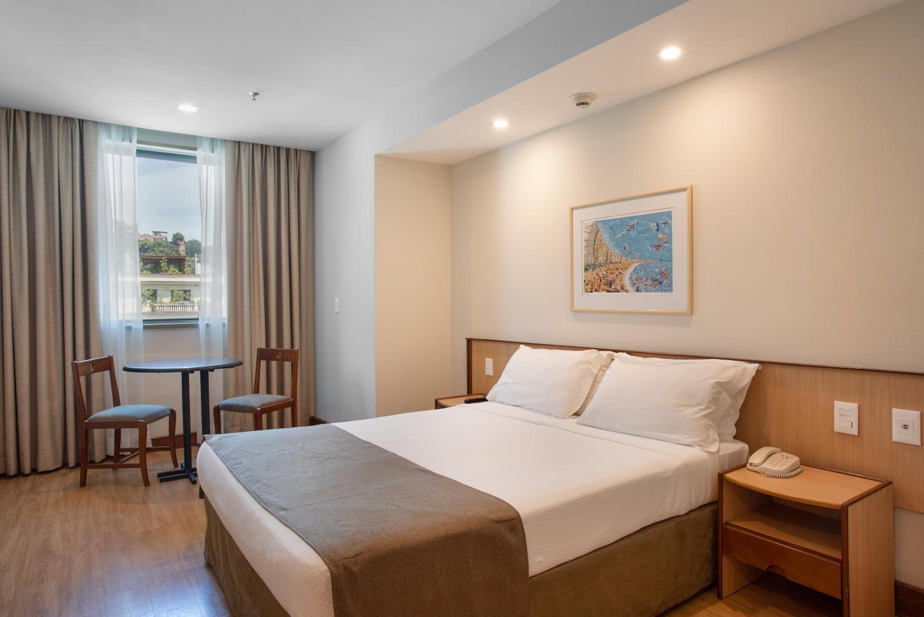 Executive Superior Room with Double Bed and City View - Photo 3
