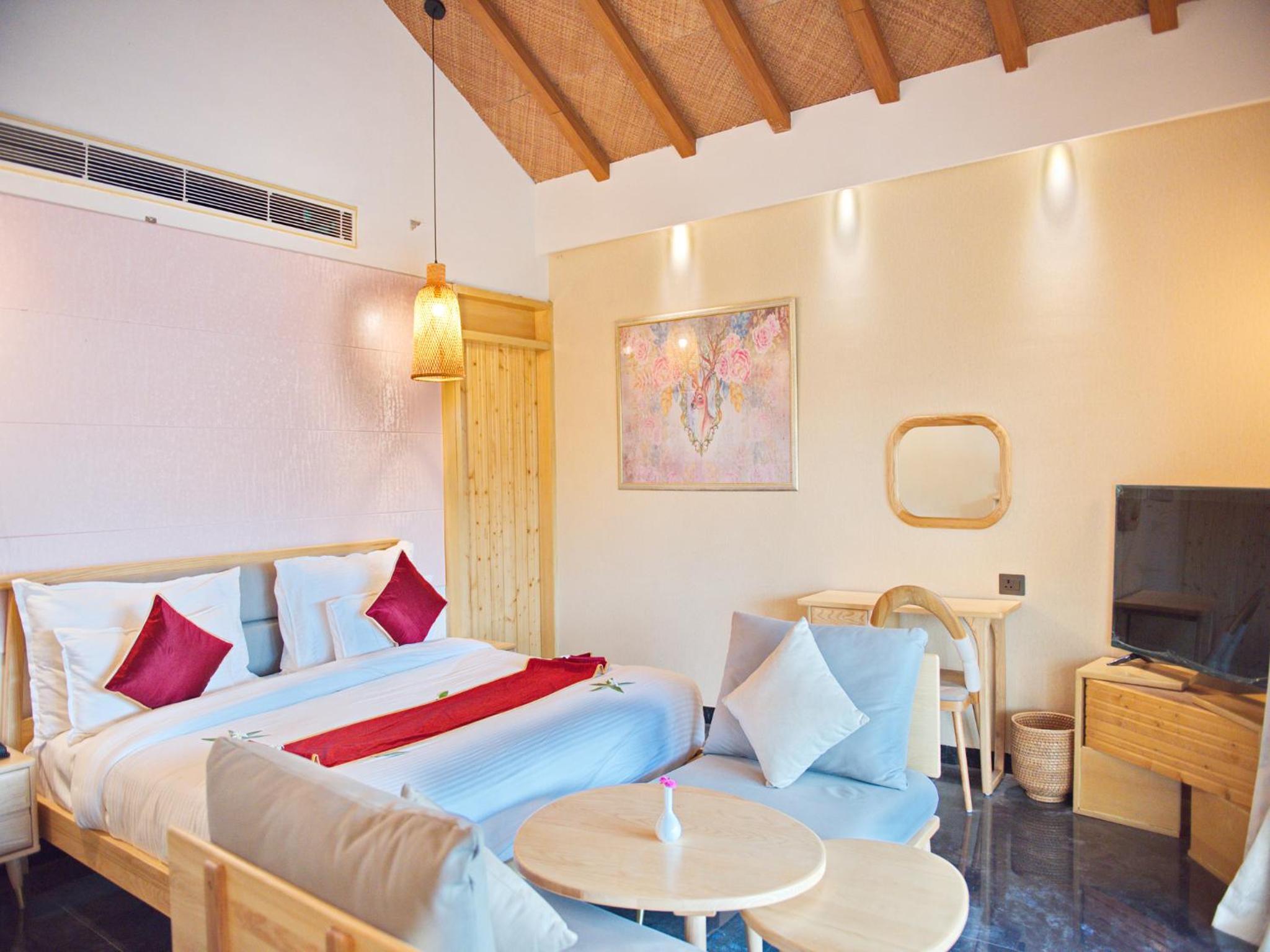 Superior Double or Twin Room photo 3