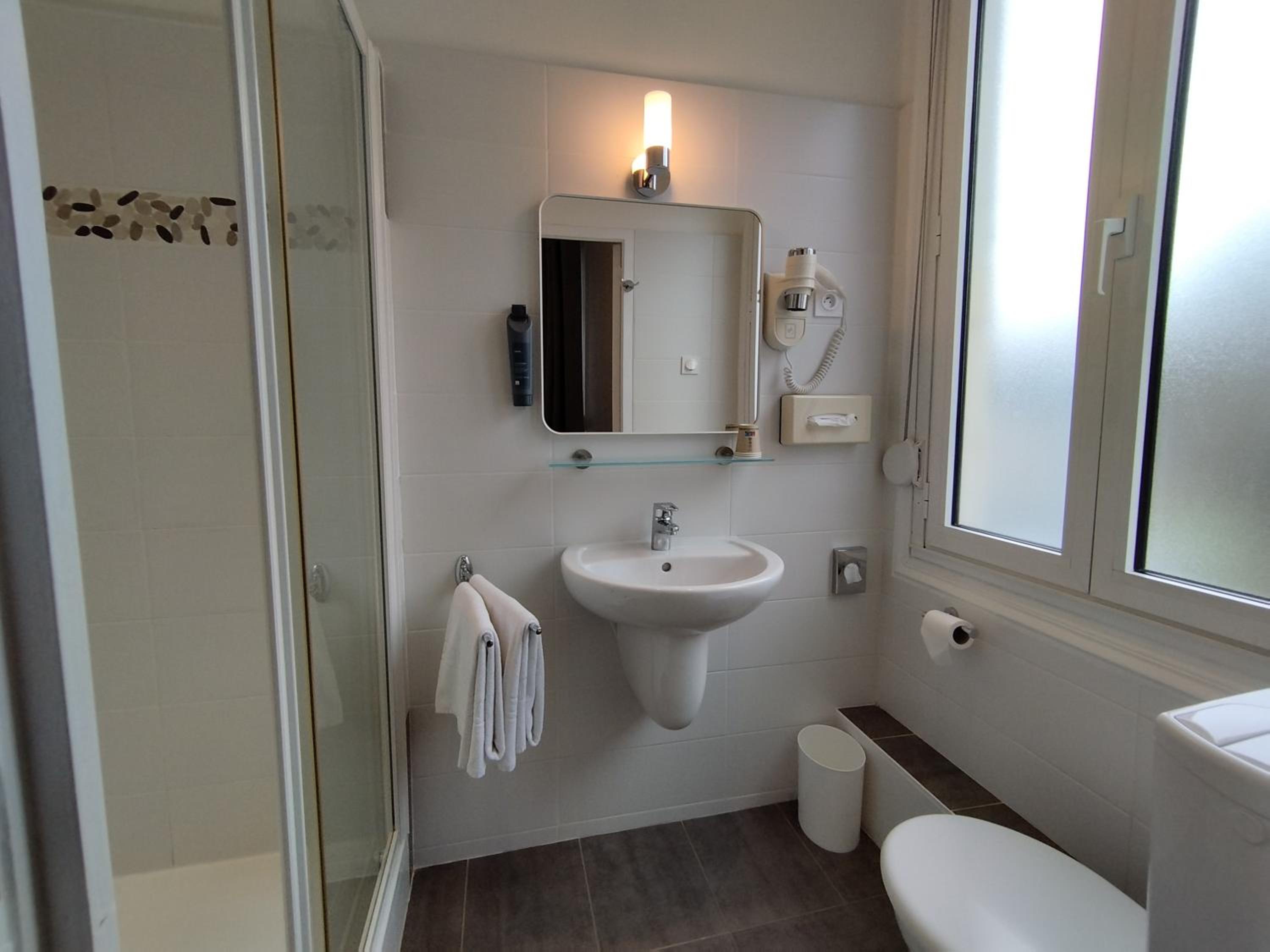 Triple Room - Photo 7