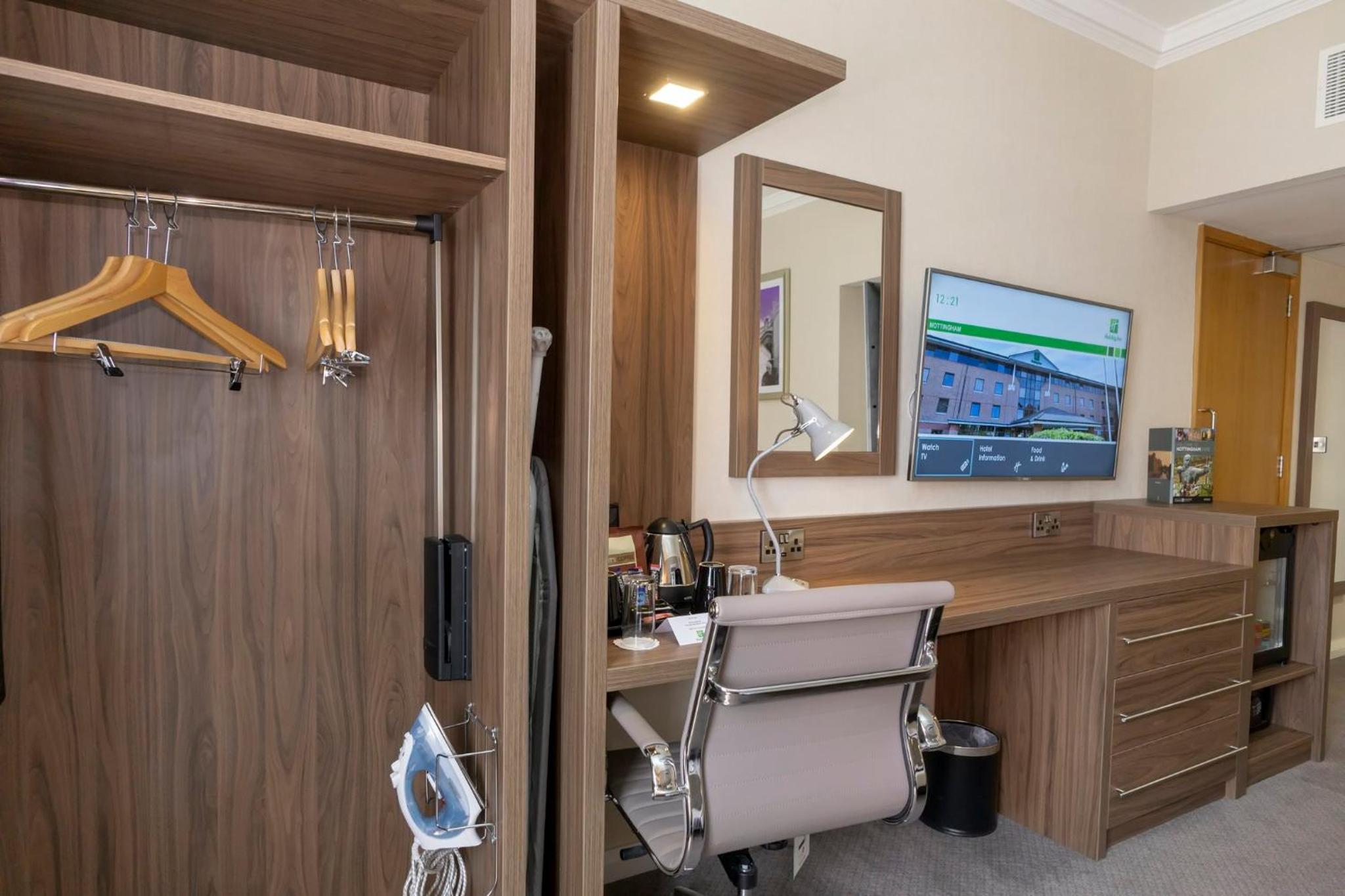 Standard King Room - Accessible