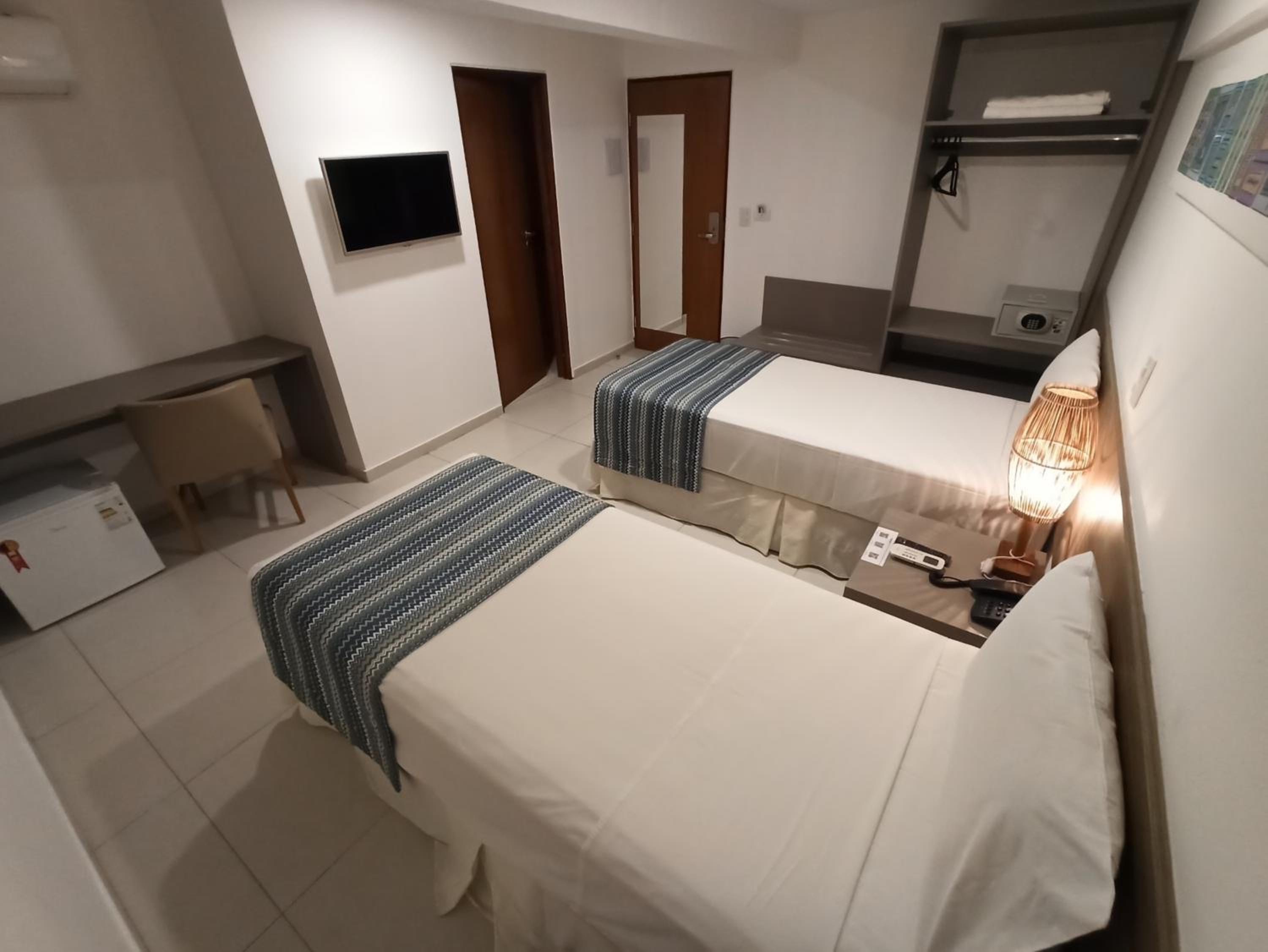 Standard Twin Room photo 3