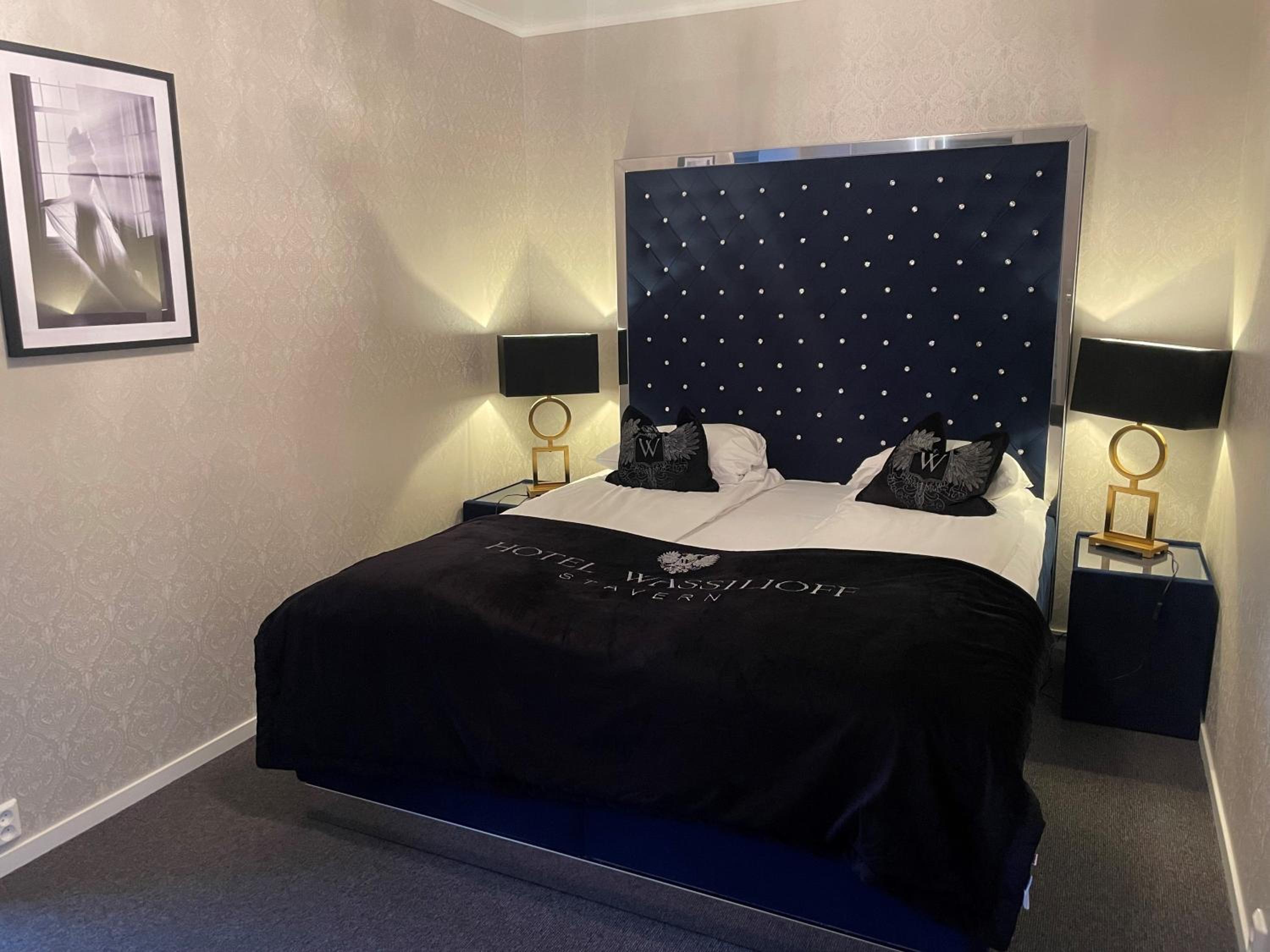 Double Room - Photo 11