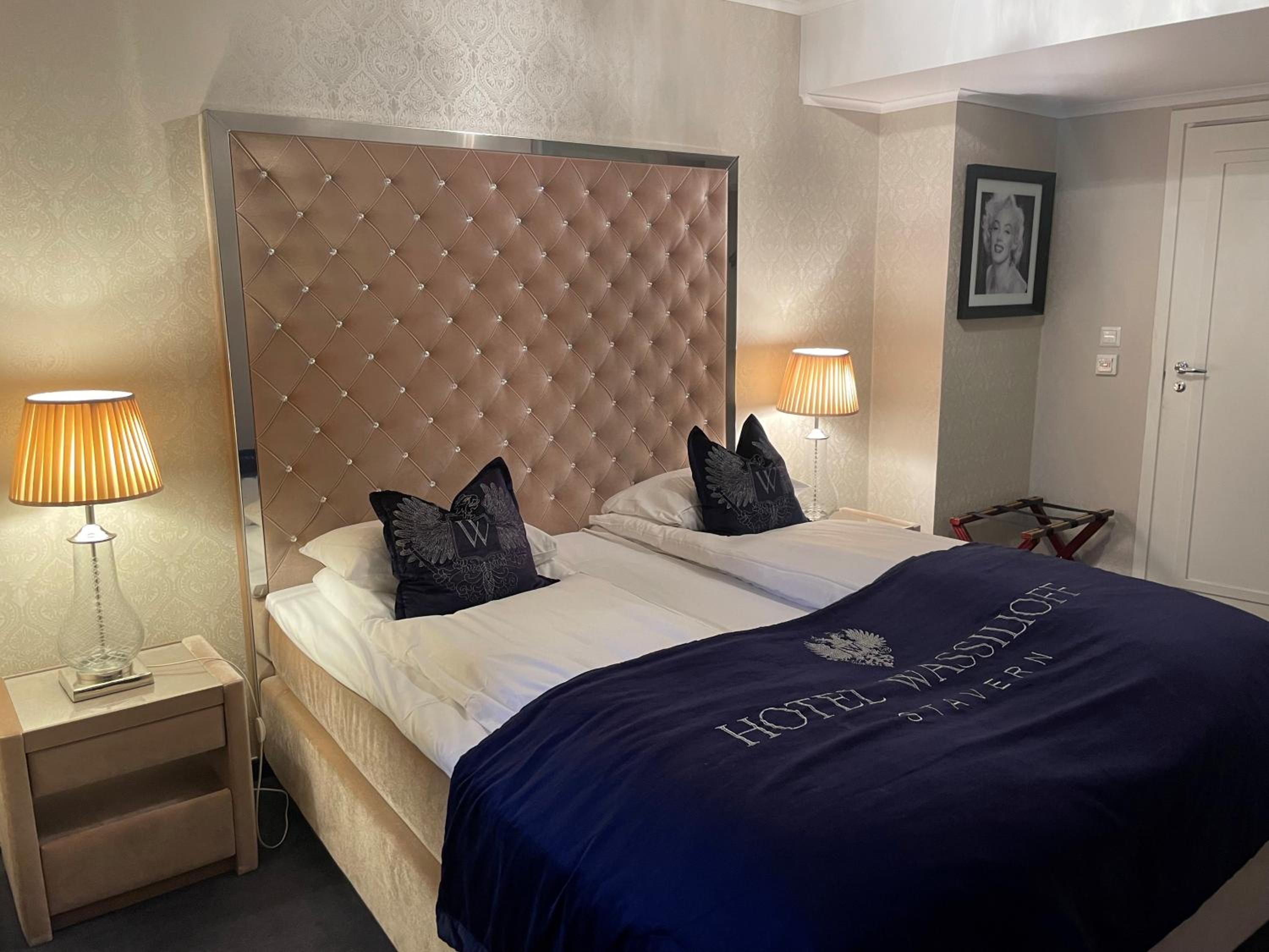 Double Room - Photo 10