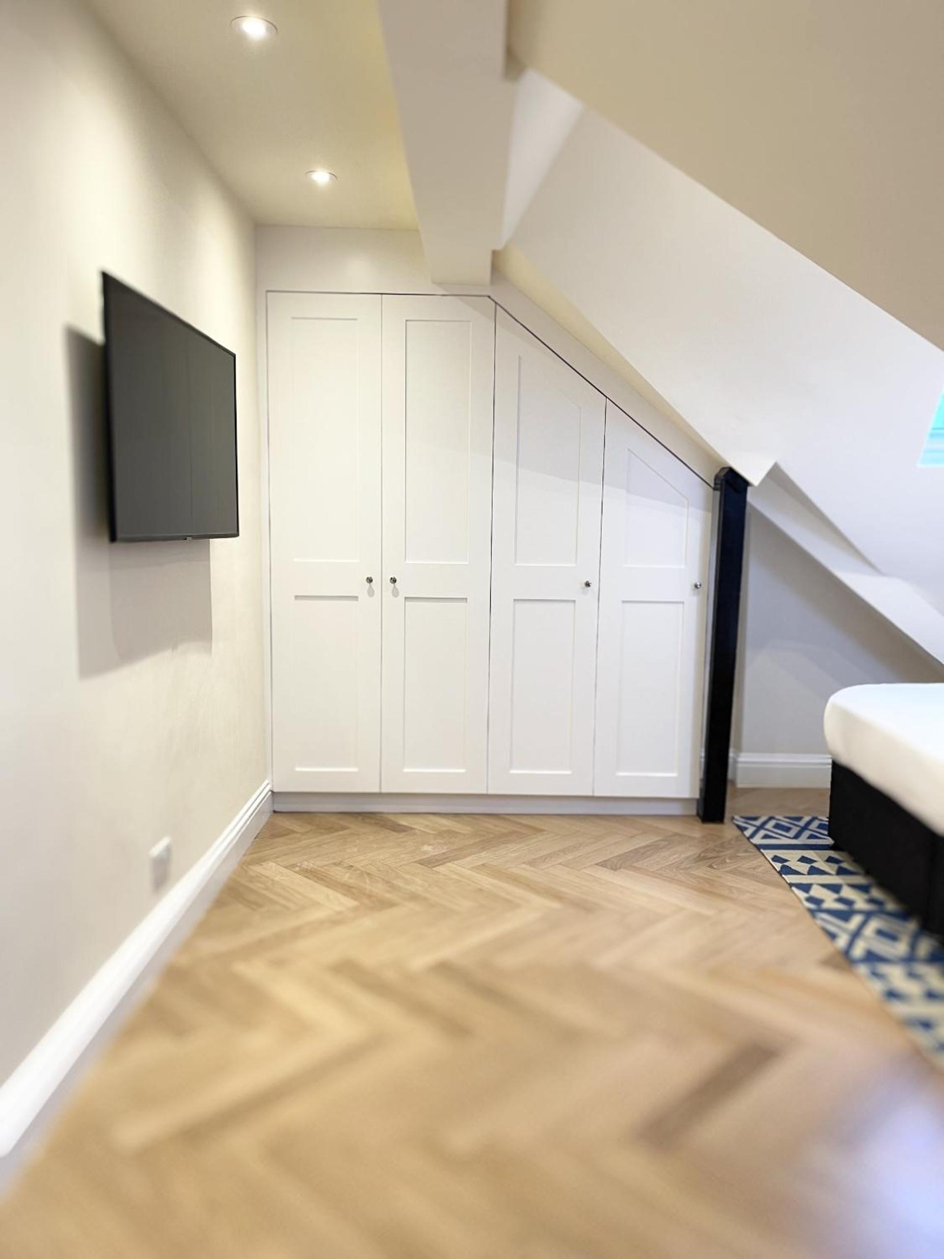 One Bedroom Apartment - Loft photo 3