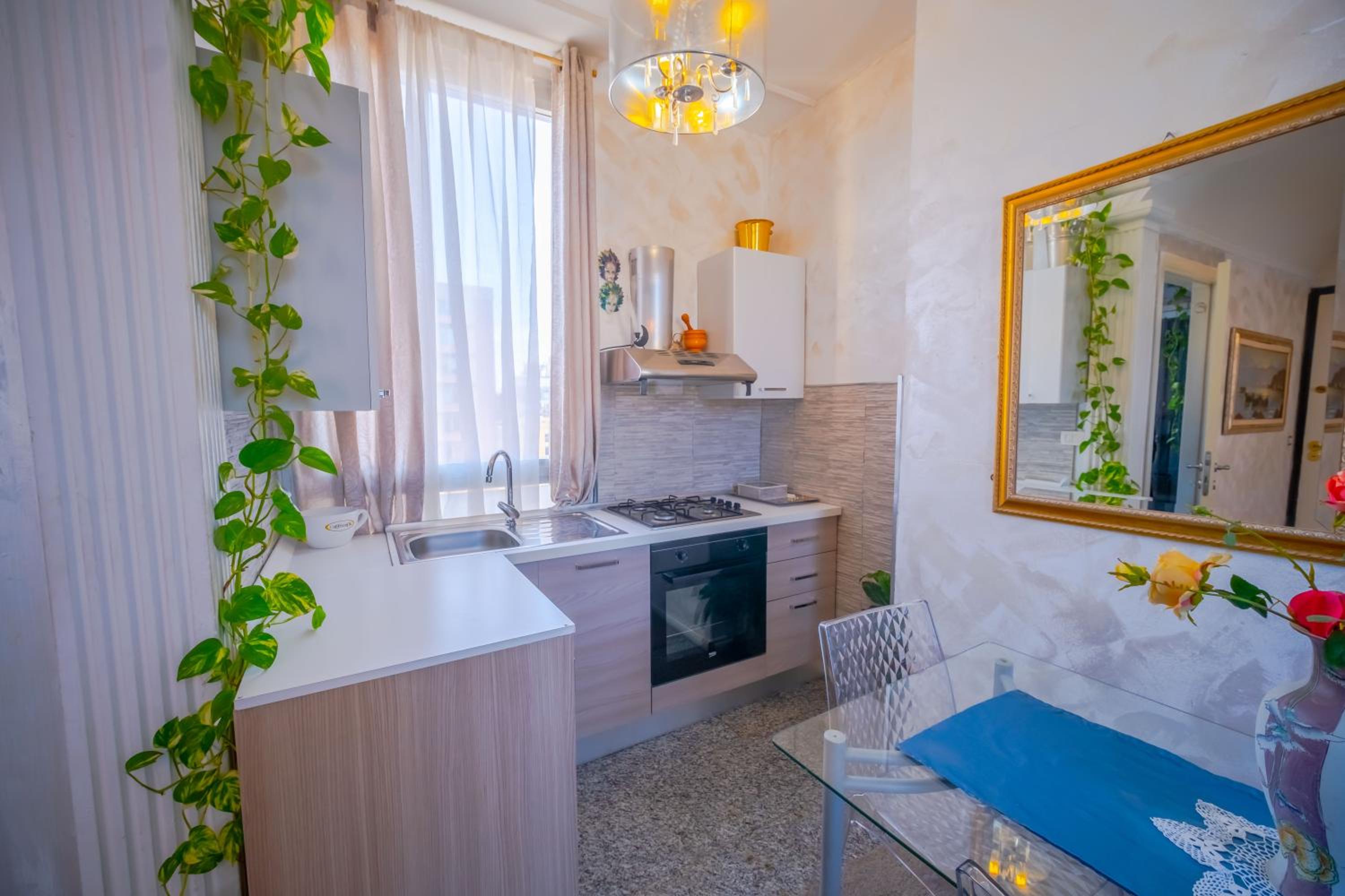 One-Bedroom Apartment - Photo 7