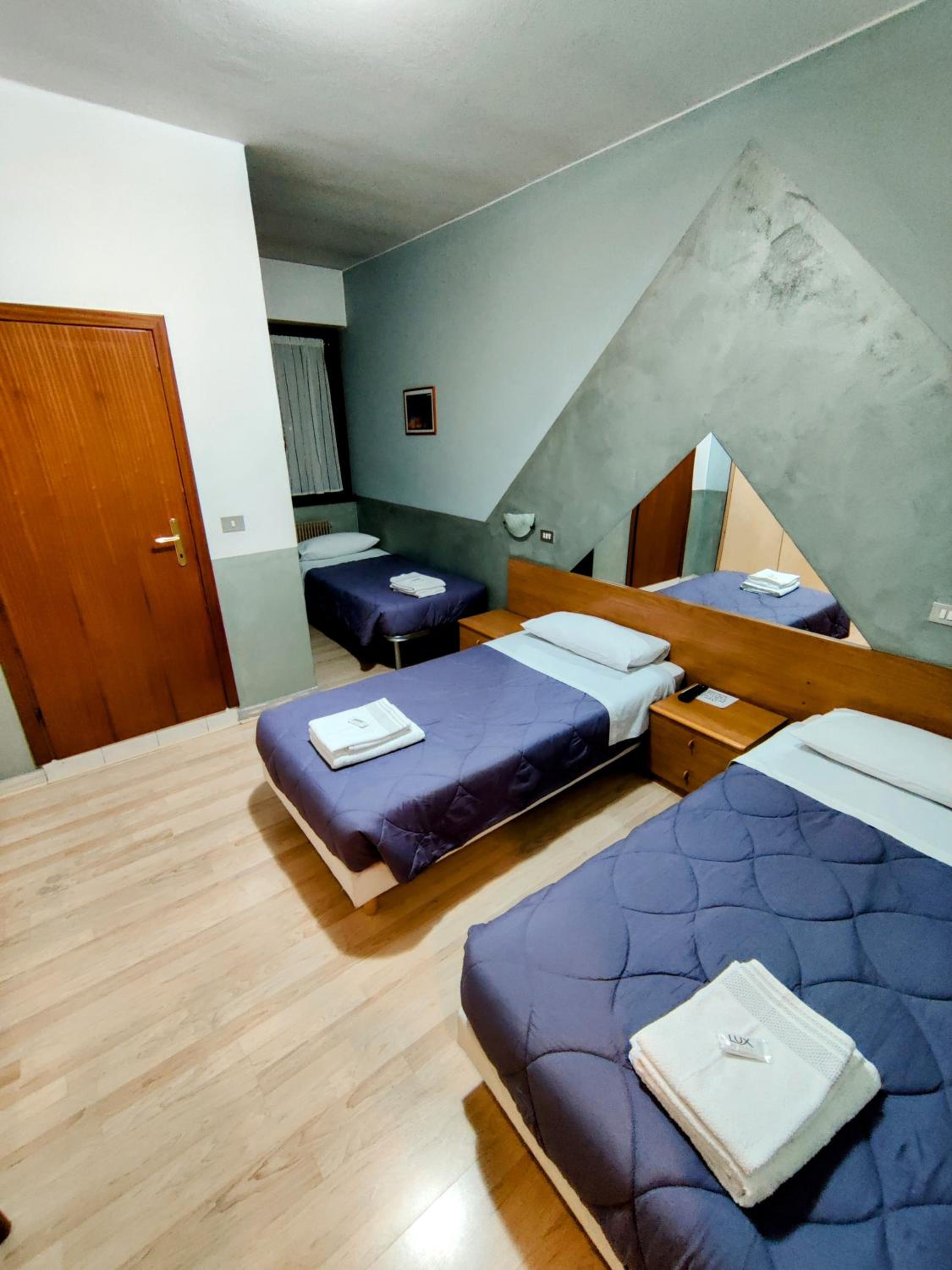 Triple Room photo 2