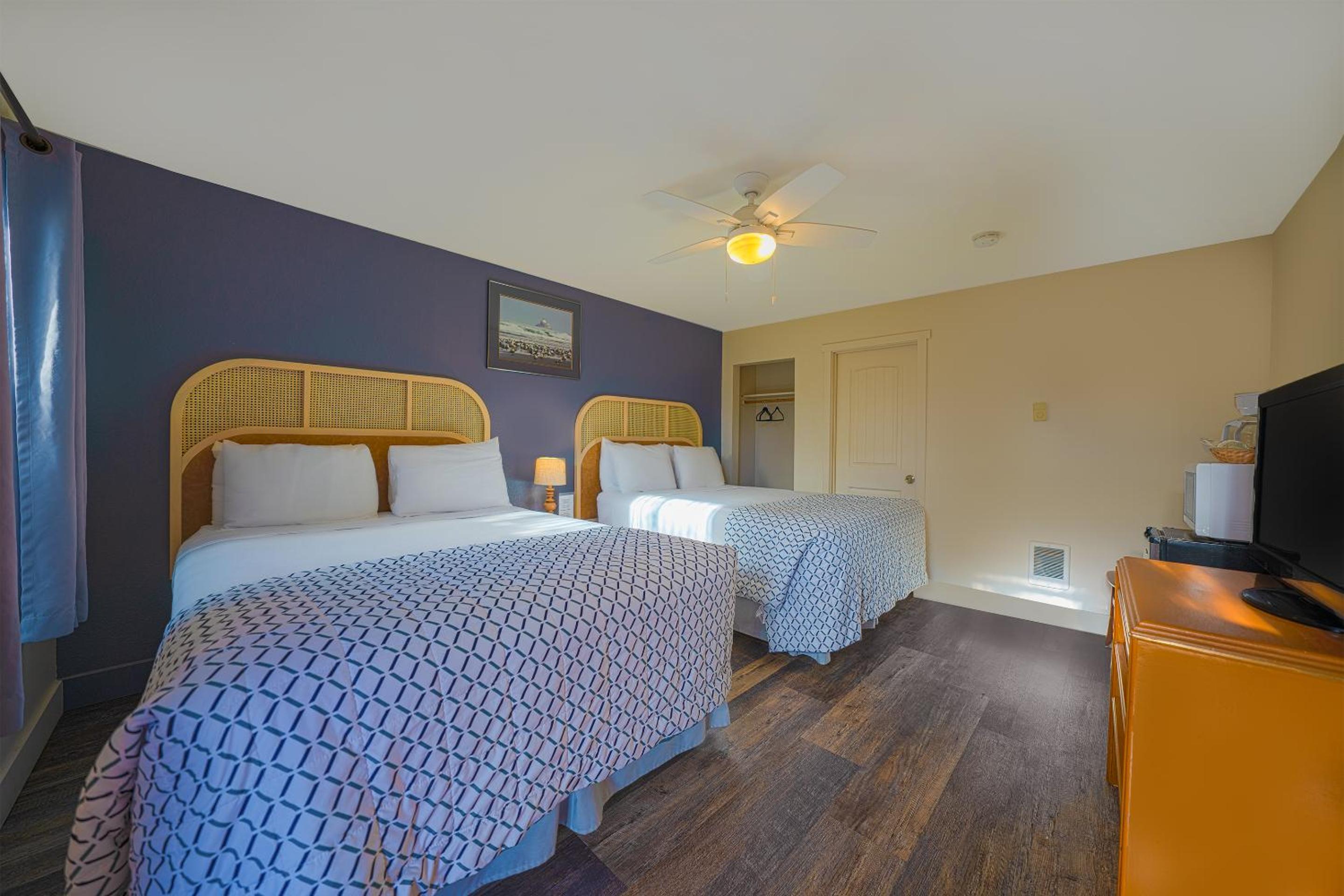 2 Full Bed - Photo 11