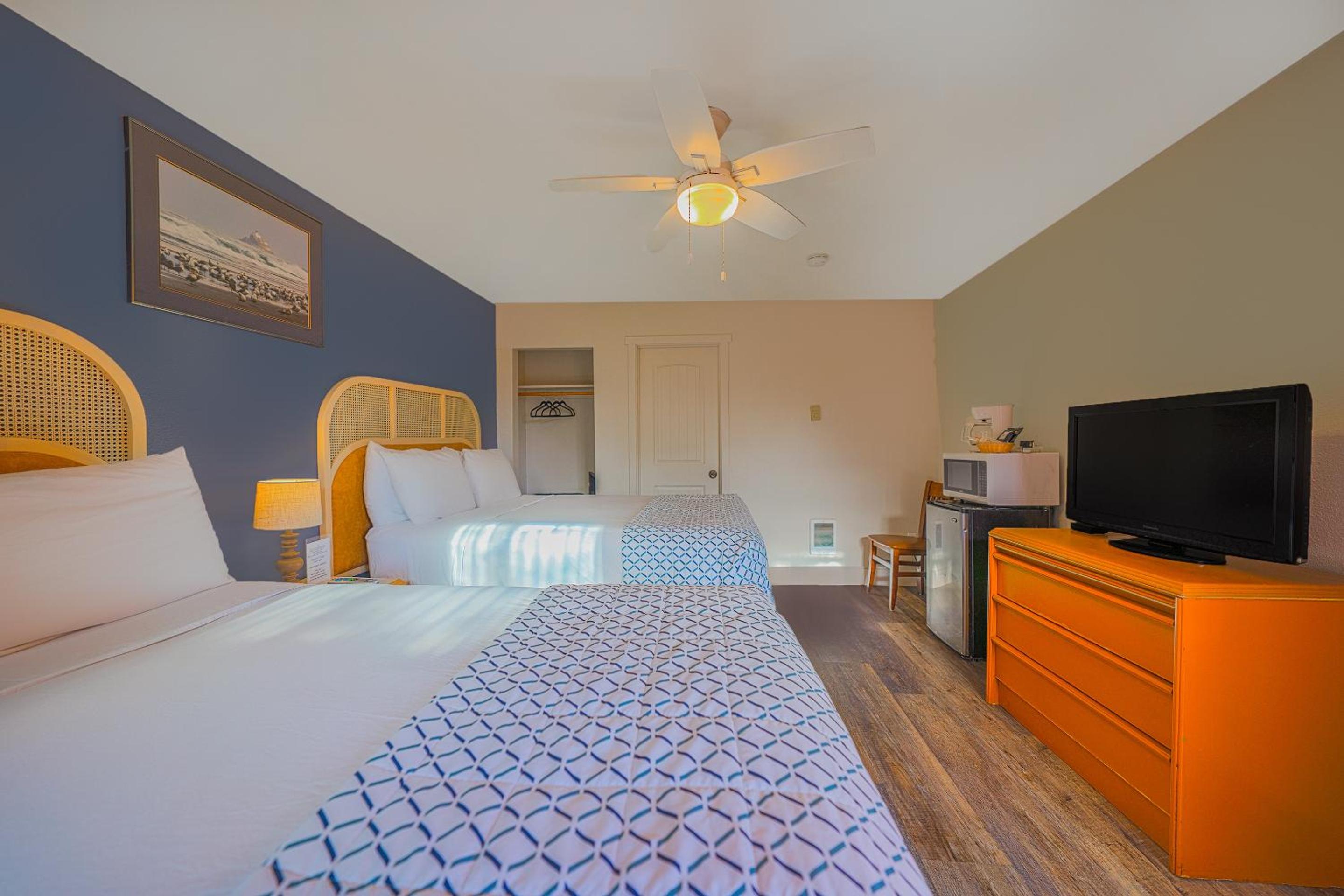 2 Full Bed - Photo 8