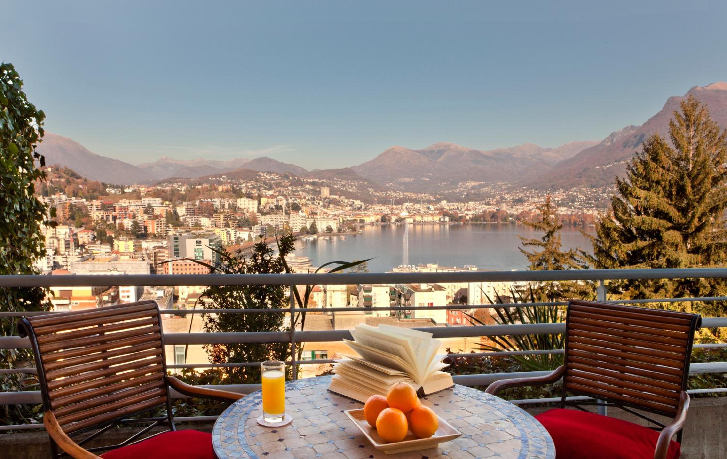 Deluxe Double Room with Lake View - Photo 2