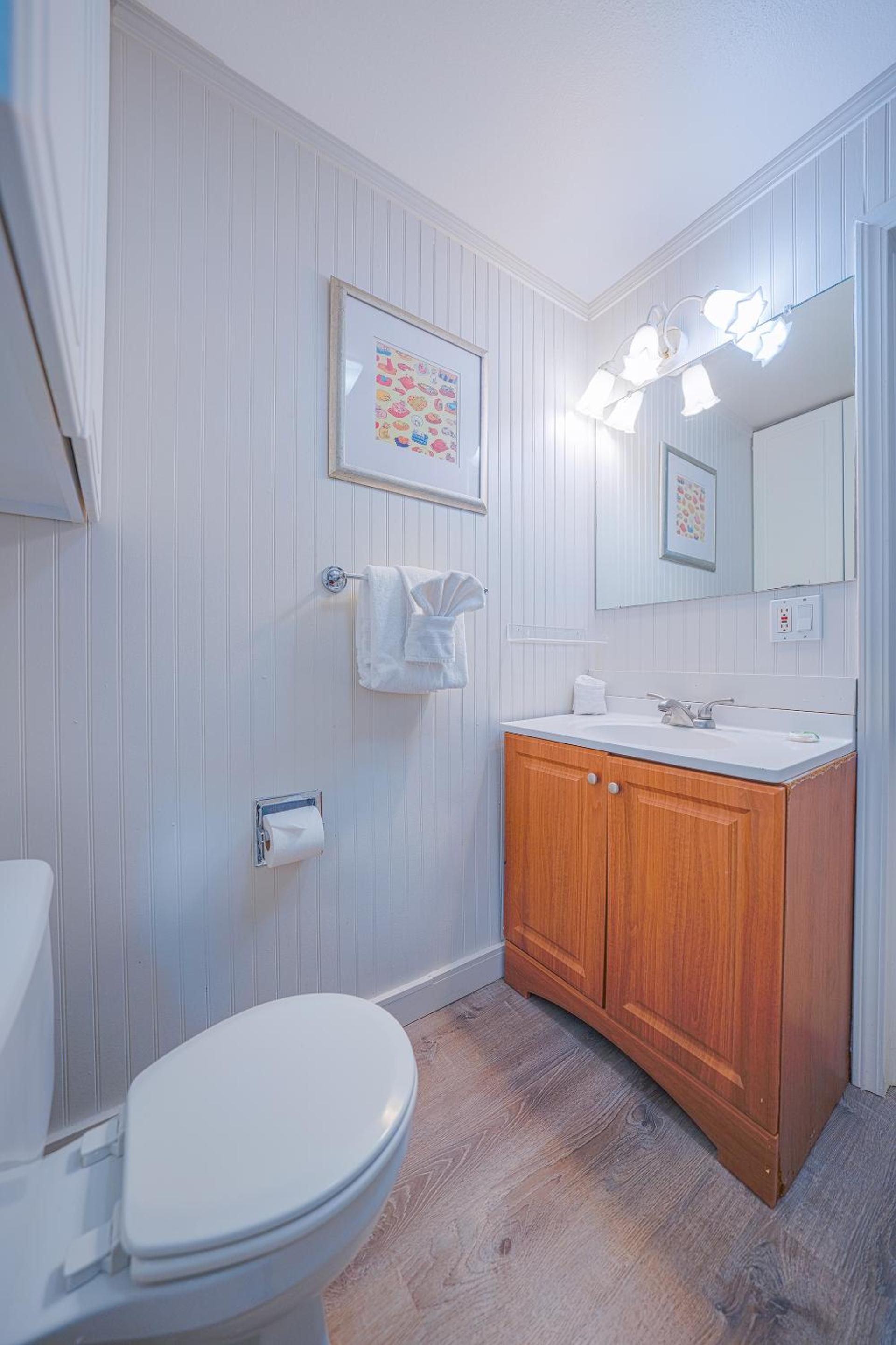 2 Bedroom Suite - Photo 9