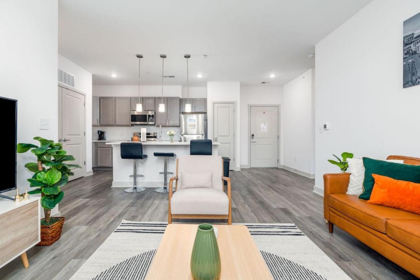 Apartment photo 1